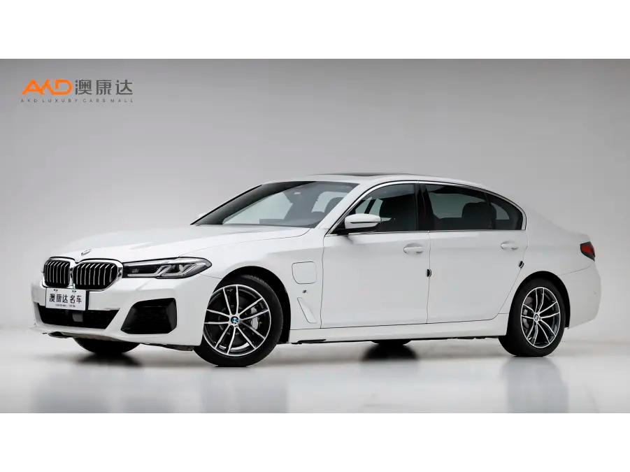 BMW 5 Series PHEV 2022 г. 39100 км.
