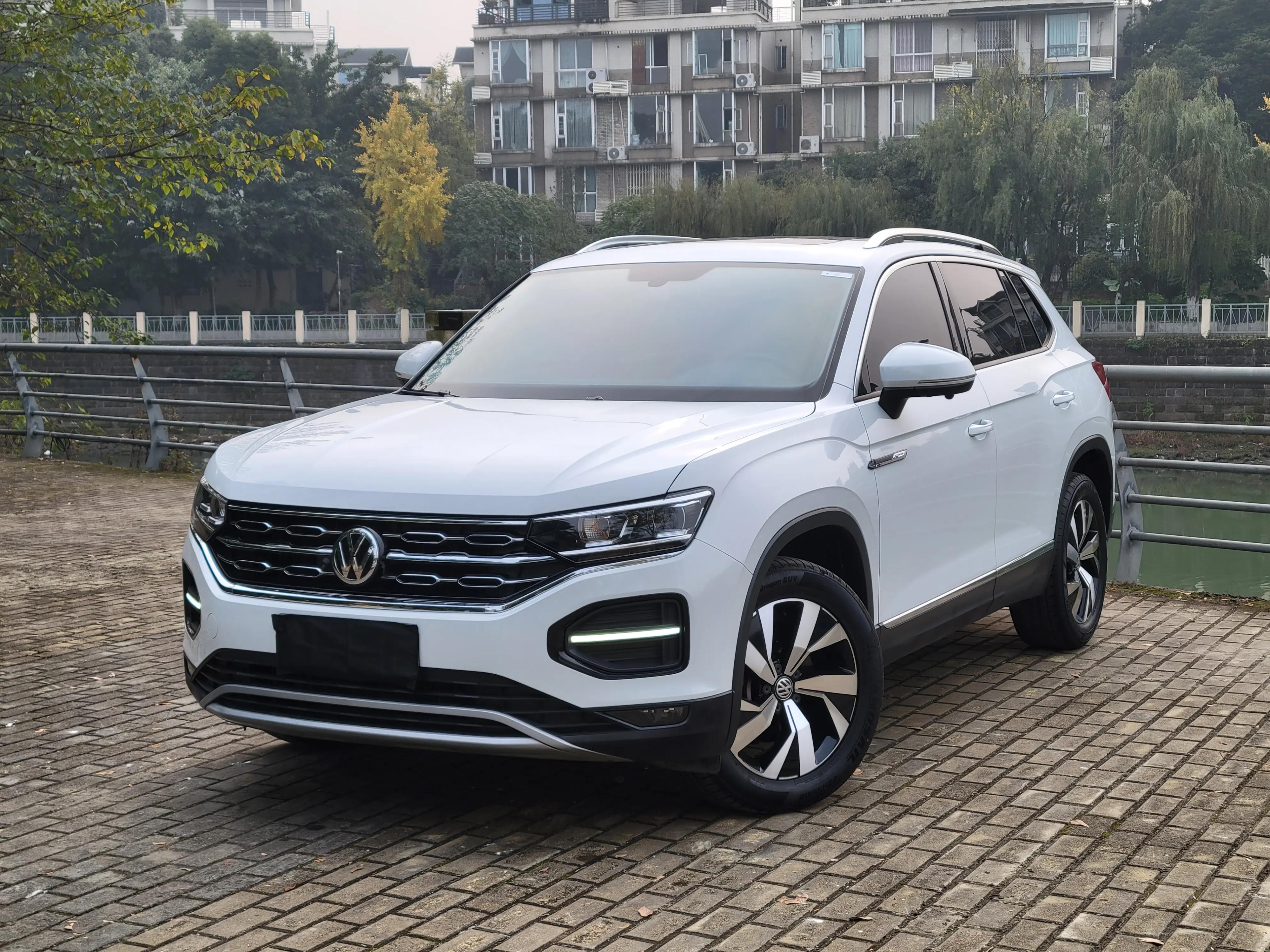 Volkswagen Tayron 2021 г. 77013 км.