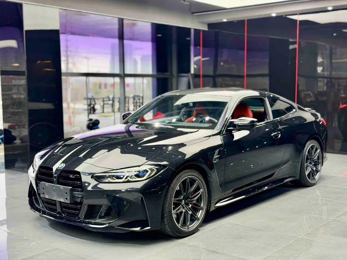 BMW M4 2024 г.