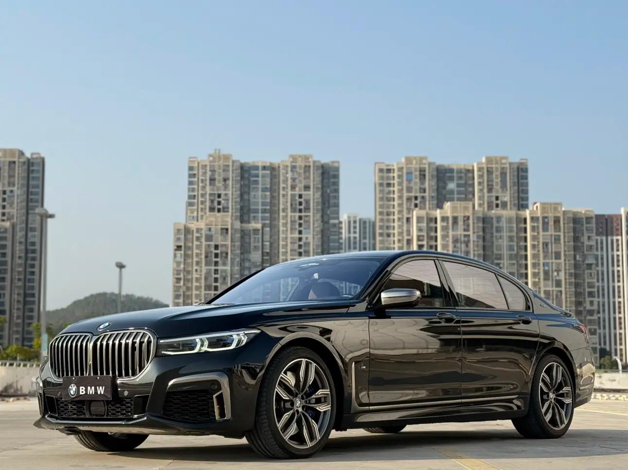 BMW 7 Series 2021 г. 25059 км.