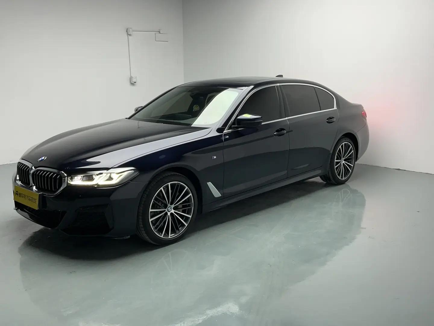 BMW 5 Series 2022 г. 67559 км.