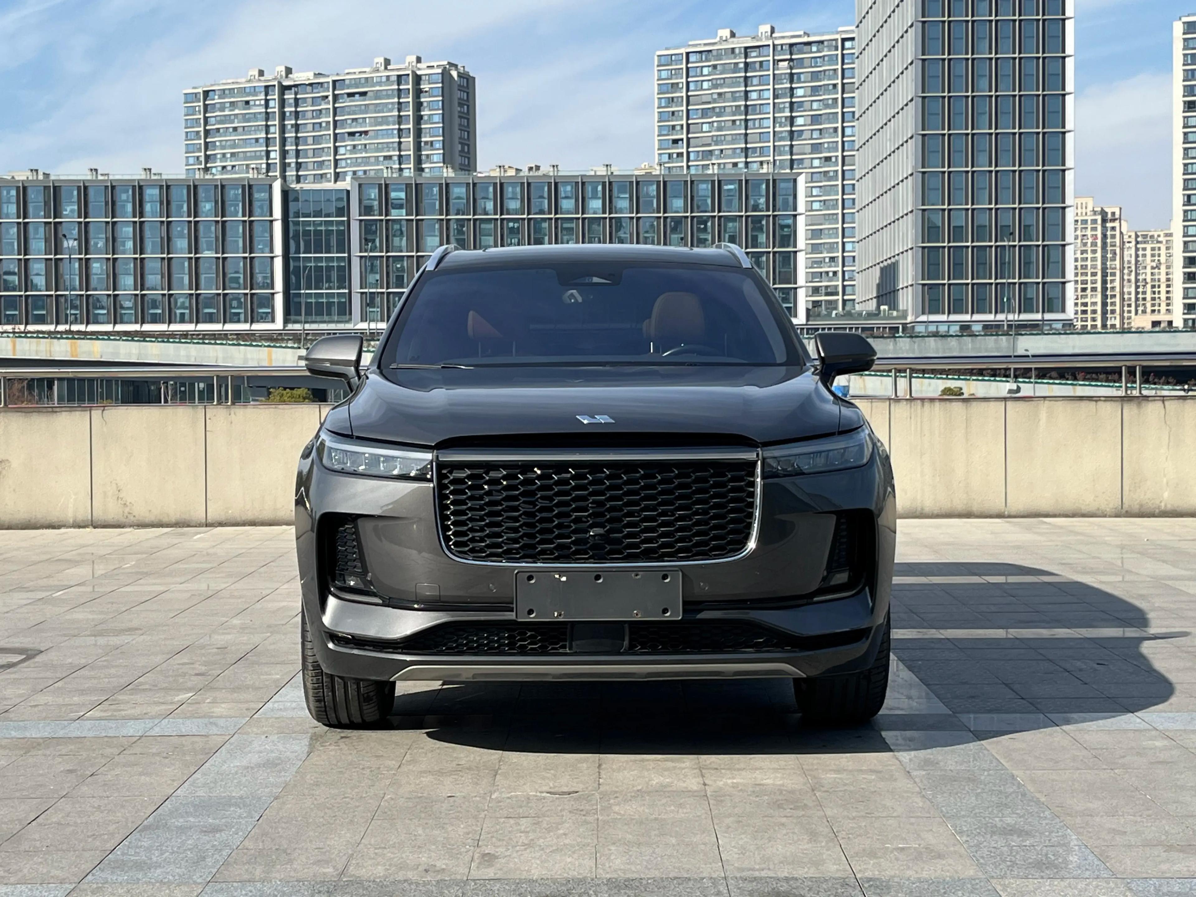 Lixiang ONE 2022 г. 85020 км.
