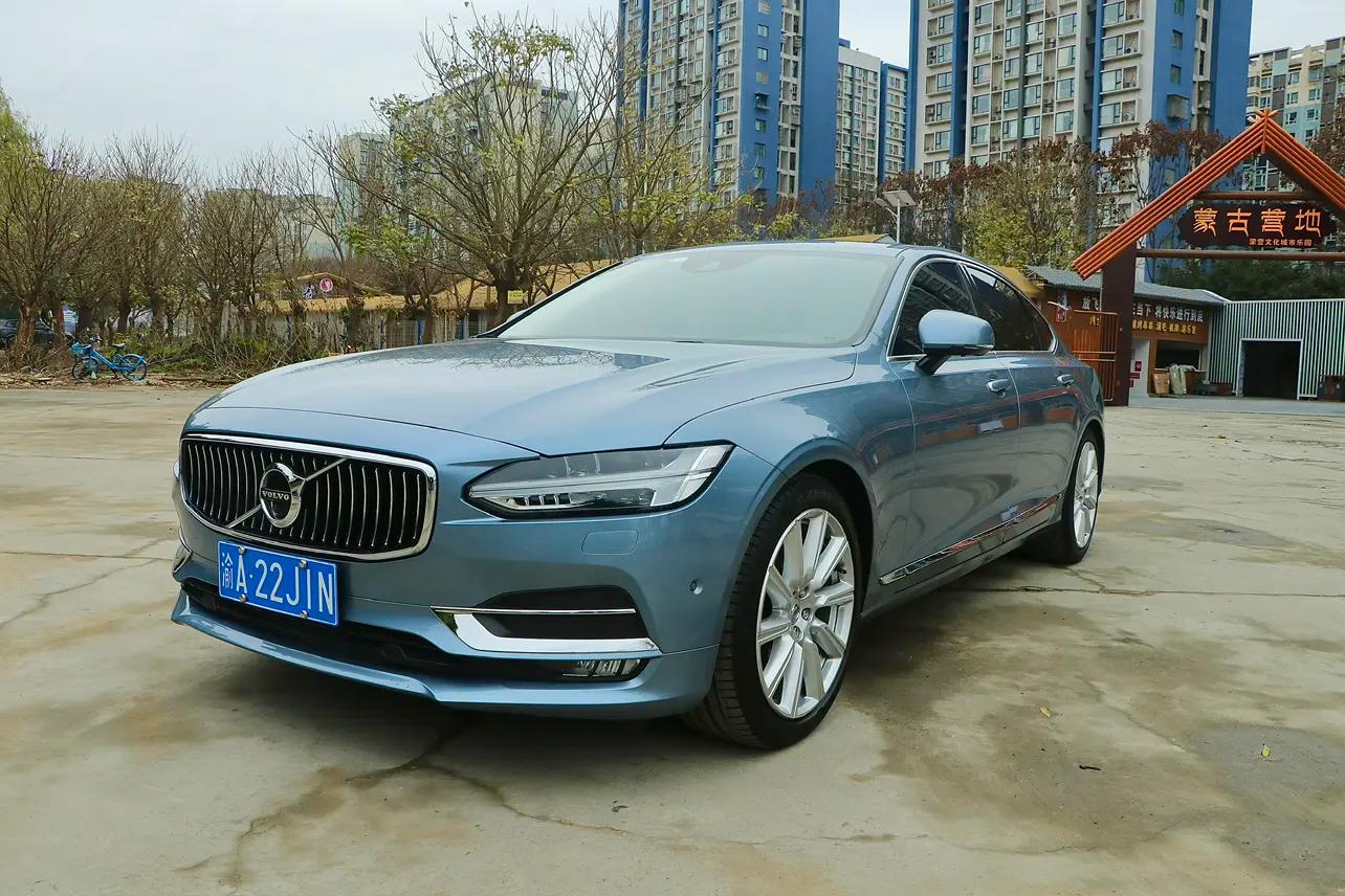 Volvo S90 2018 г.
