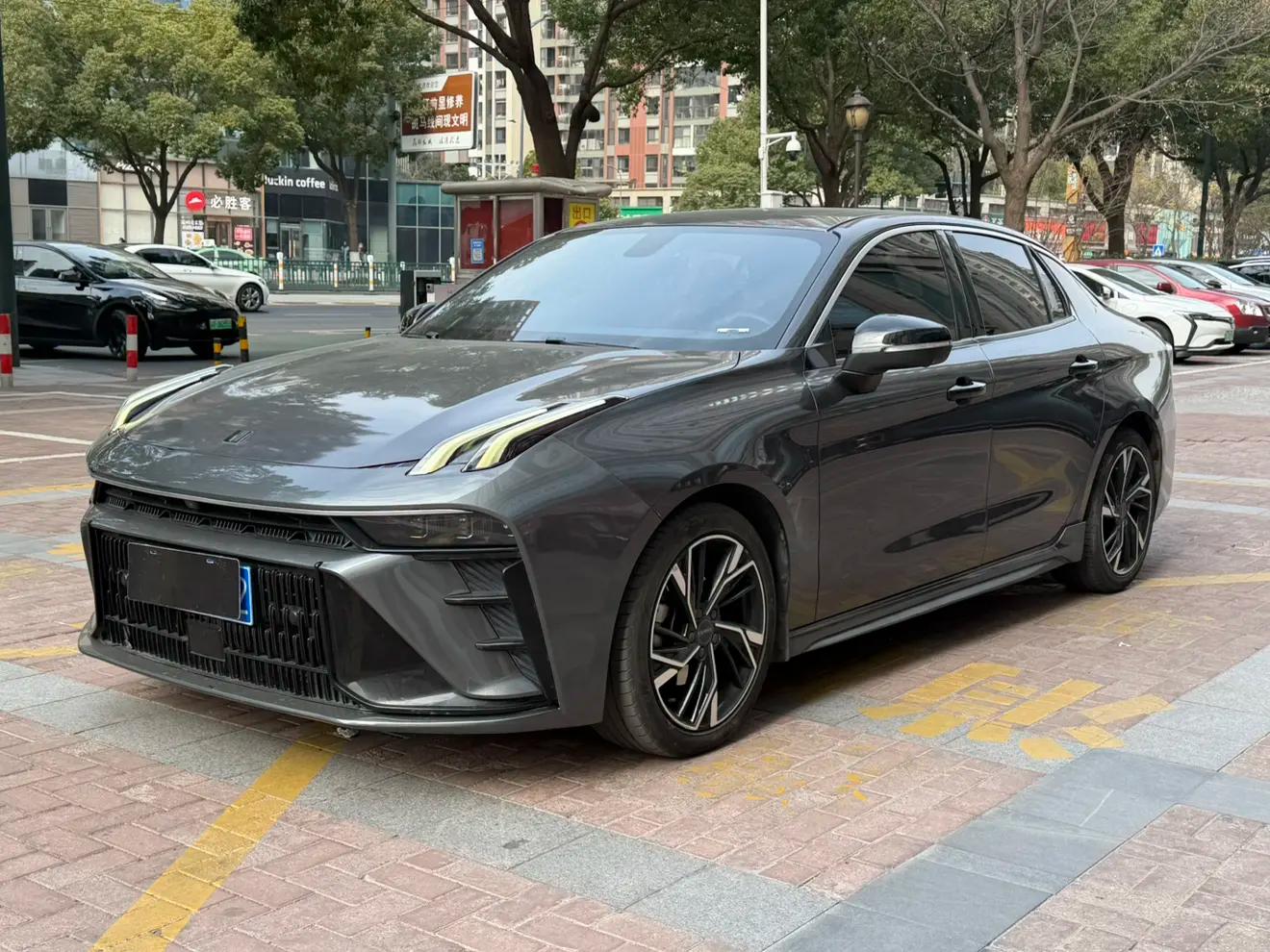 Lynk & Co 03 2023 г. 68013 км.