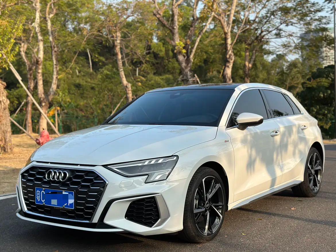 Audi A3 2023 г. 4808 км.