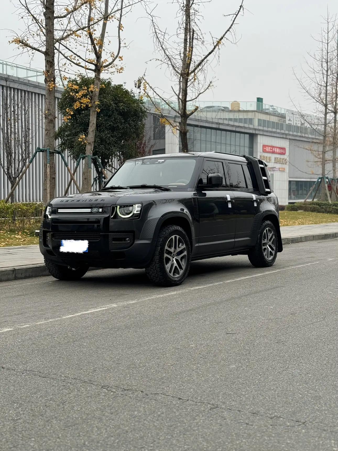 Land Rover Guard 2022 г. 67115 км.