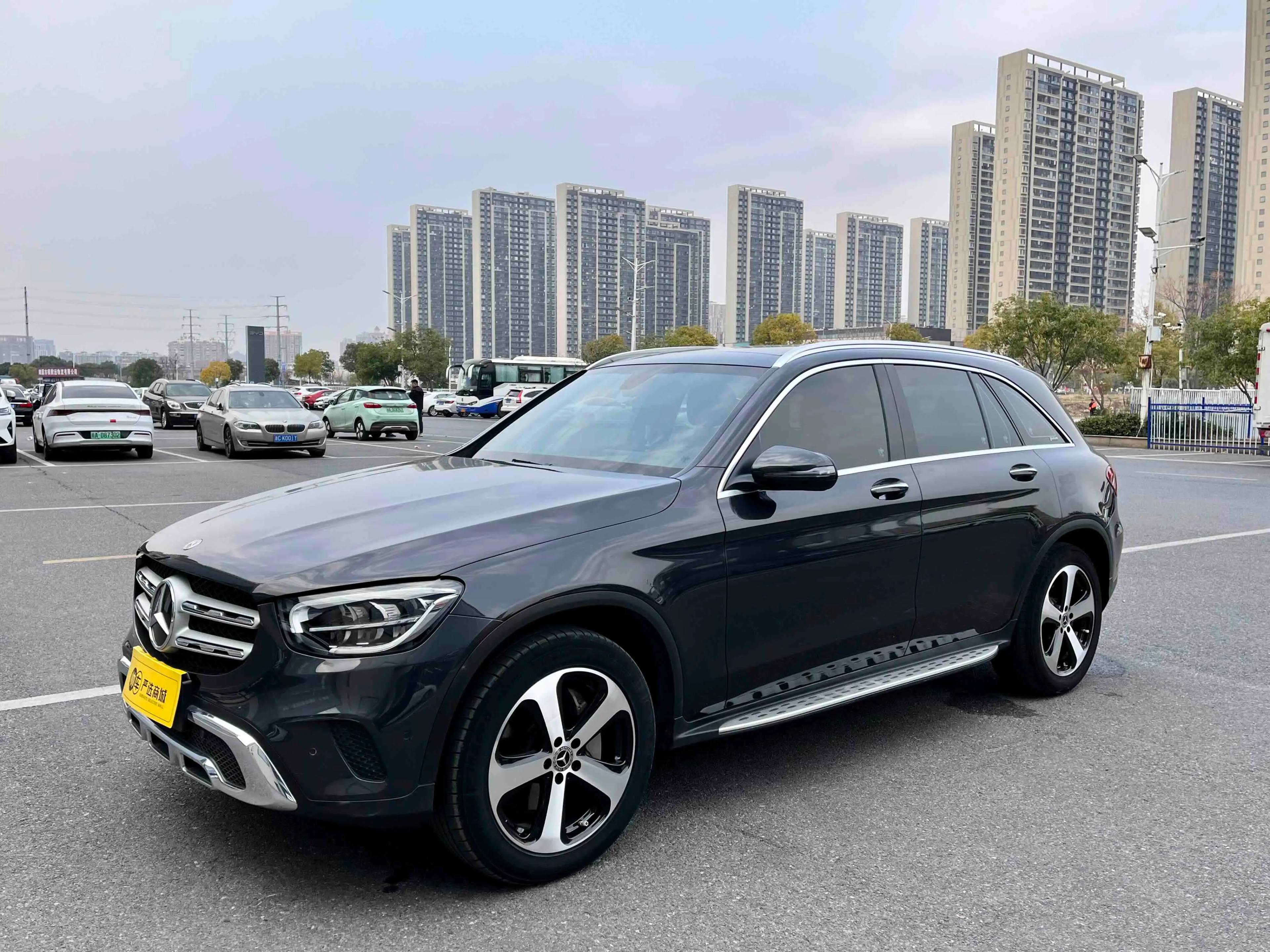 Mercedes-Benz GLC 2022 г. 119071 км.