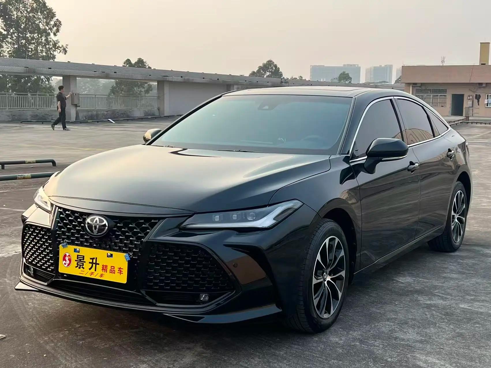 Toyota Avalon 2024 г. 23000 км.