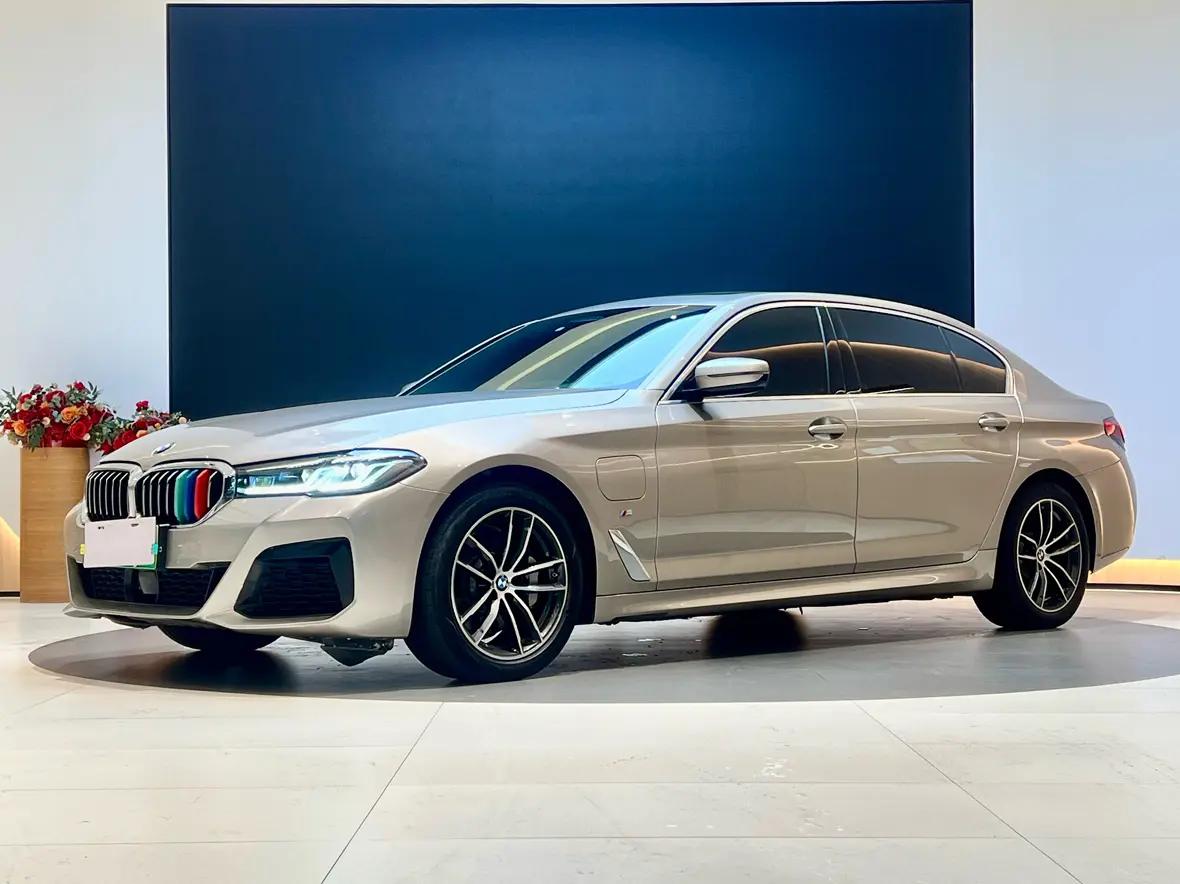 BMW 5 Series PHEV 2021 г. 57135 км.