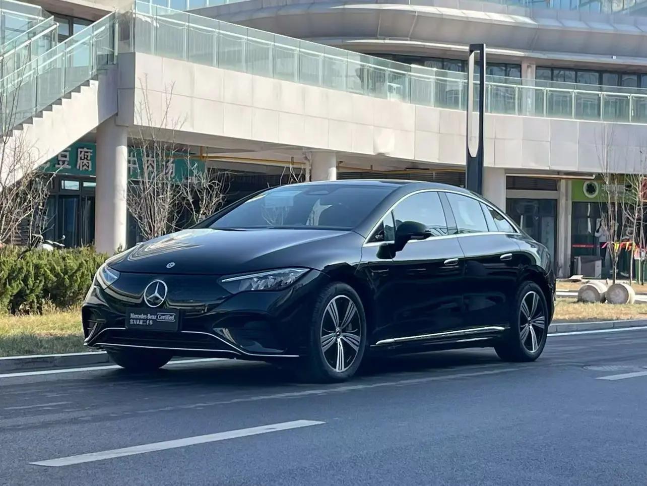 Mercedes-Benz EQE 2025 г.