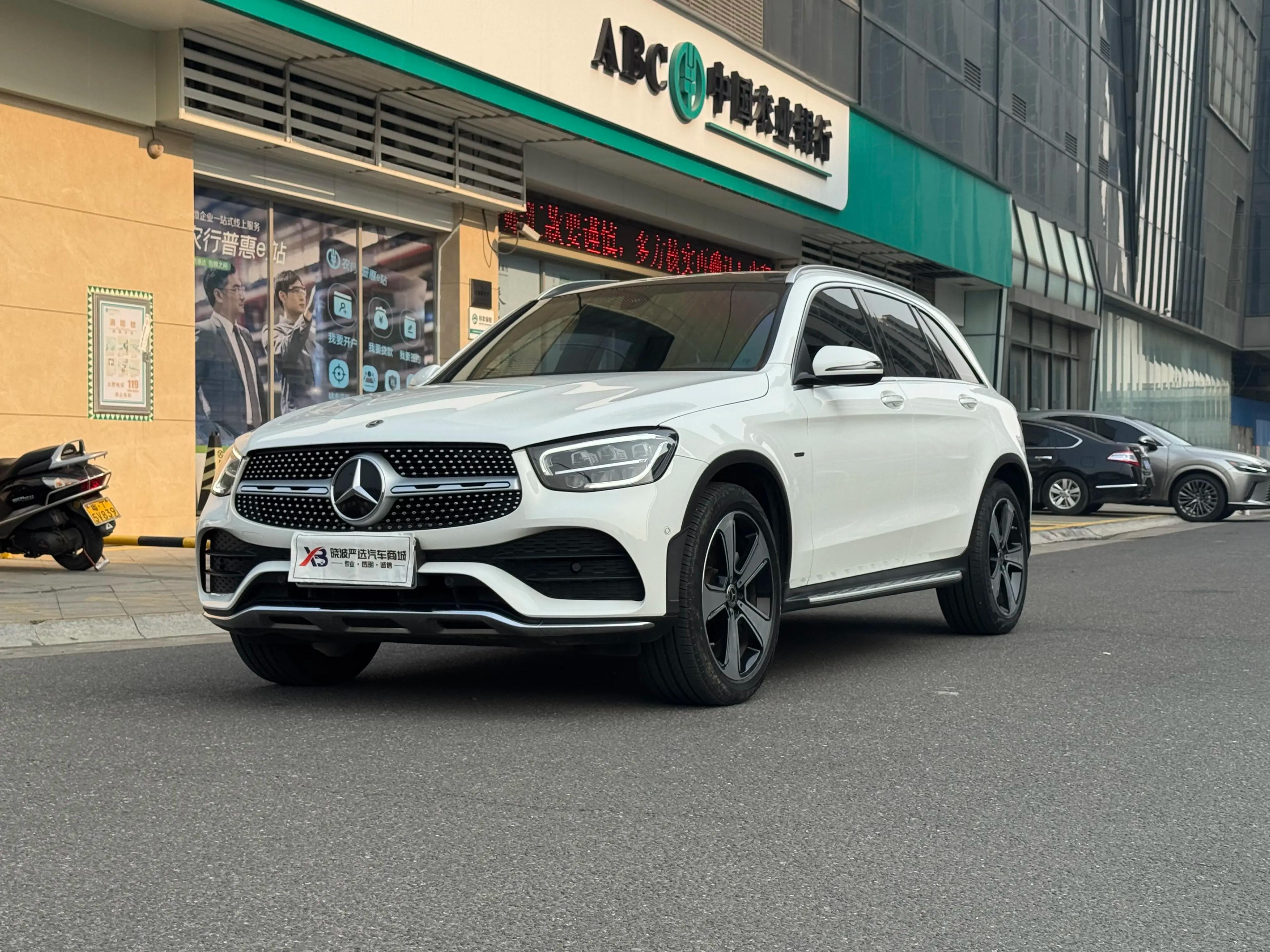 Mercedes-Benz GLC 2023 г. 19006 км.