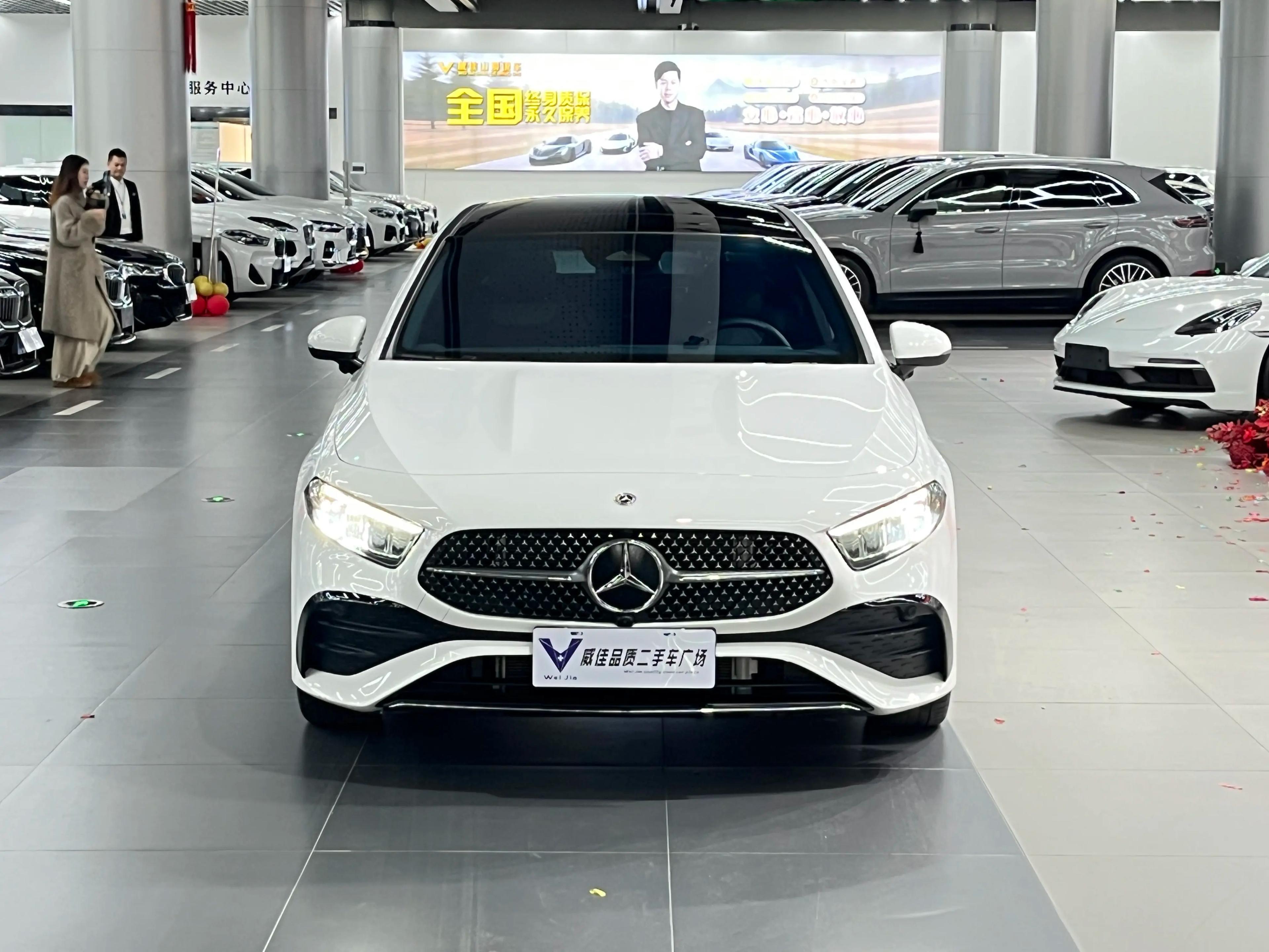 Mercedes-Benz Mercedes Benz A Class 2025 г. 12064 км.