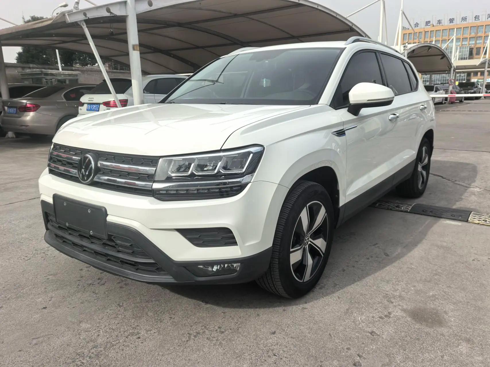 Volkswagen Tharu 2023 г. 24026 км.