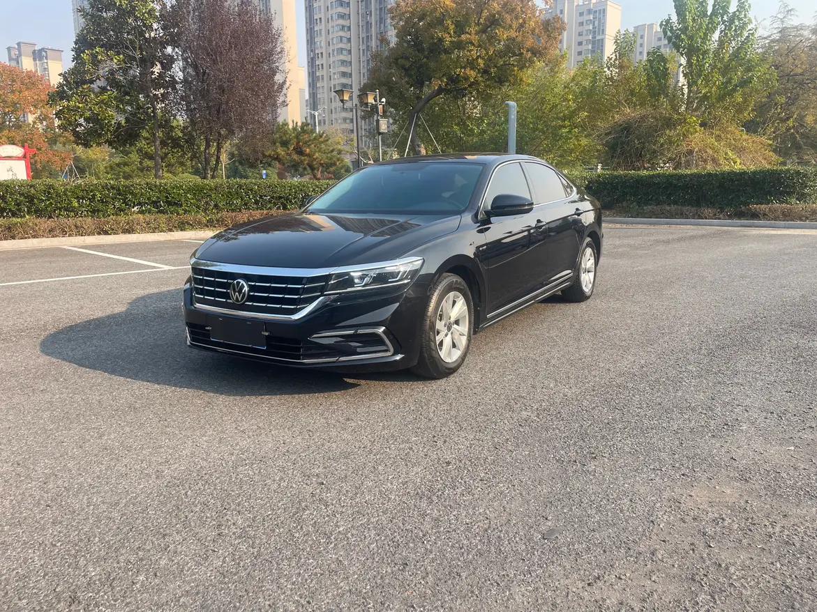 Volkswagen Passat 2021 г. 99090 км.