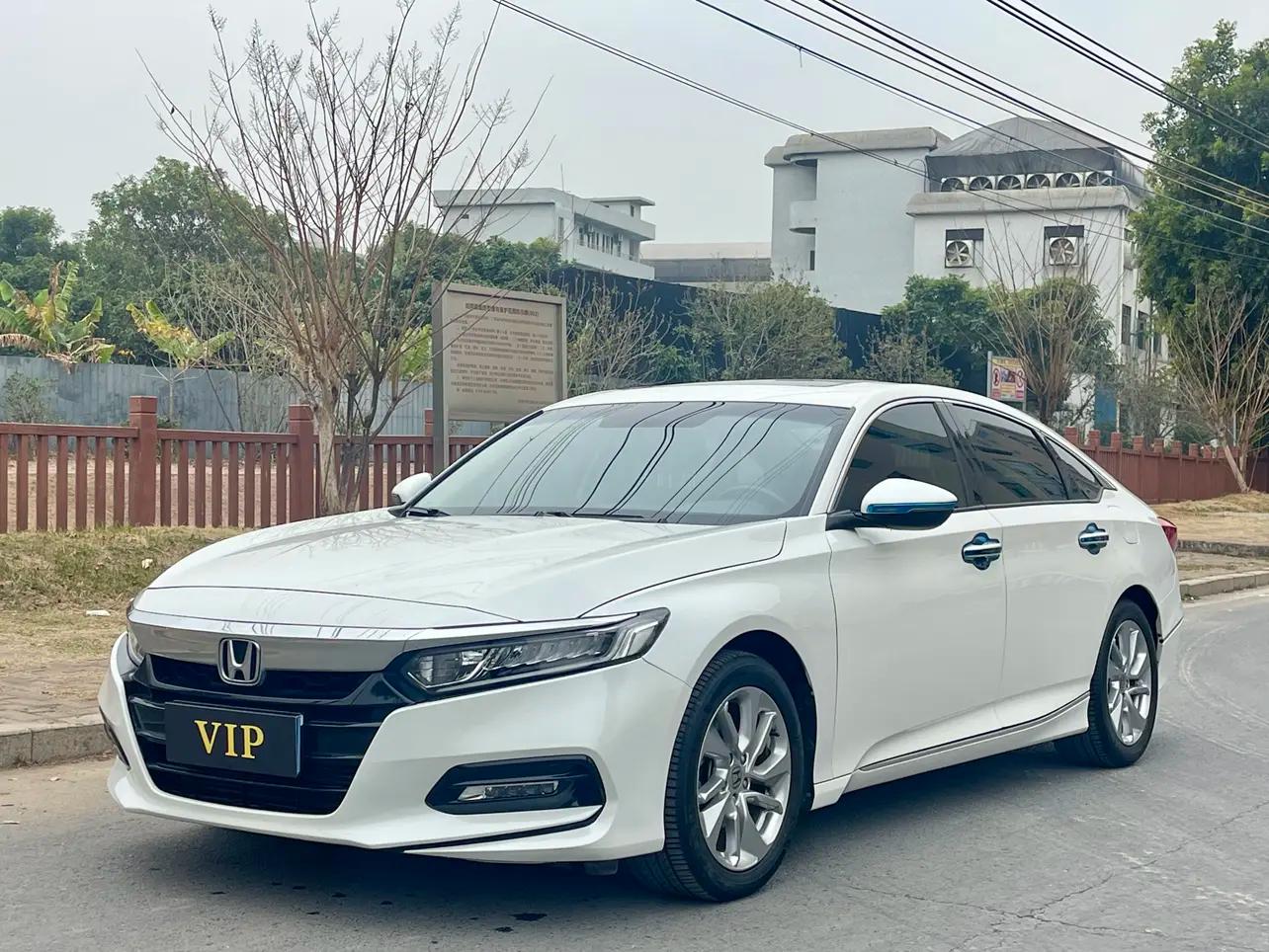 Honda Accord 2021 г. 30130 км.