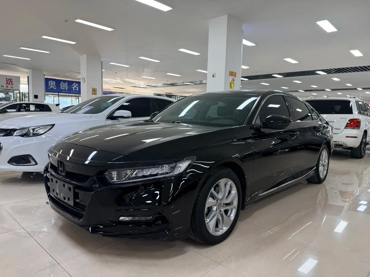 Honda Accord 2021 г. 34000 км.