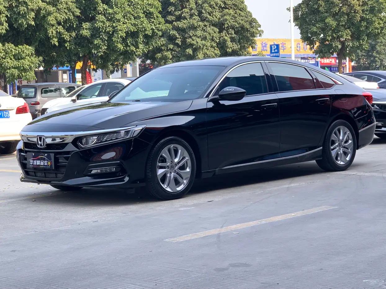 Honda Accord 2021 г. 59000 км.