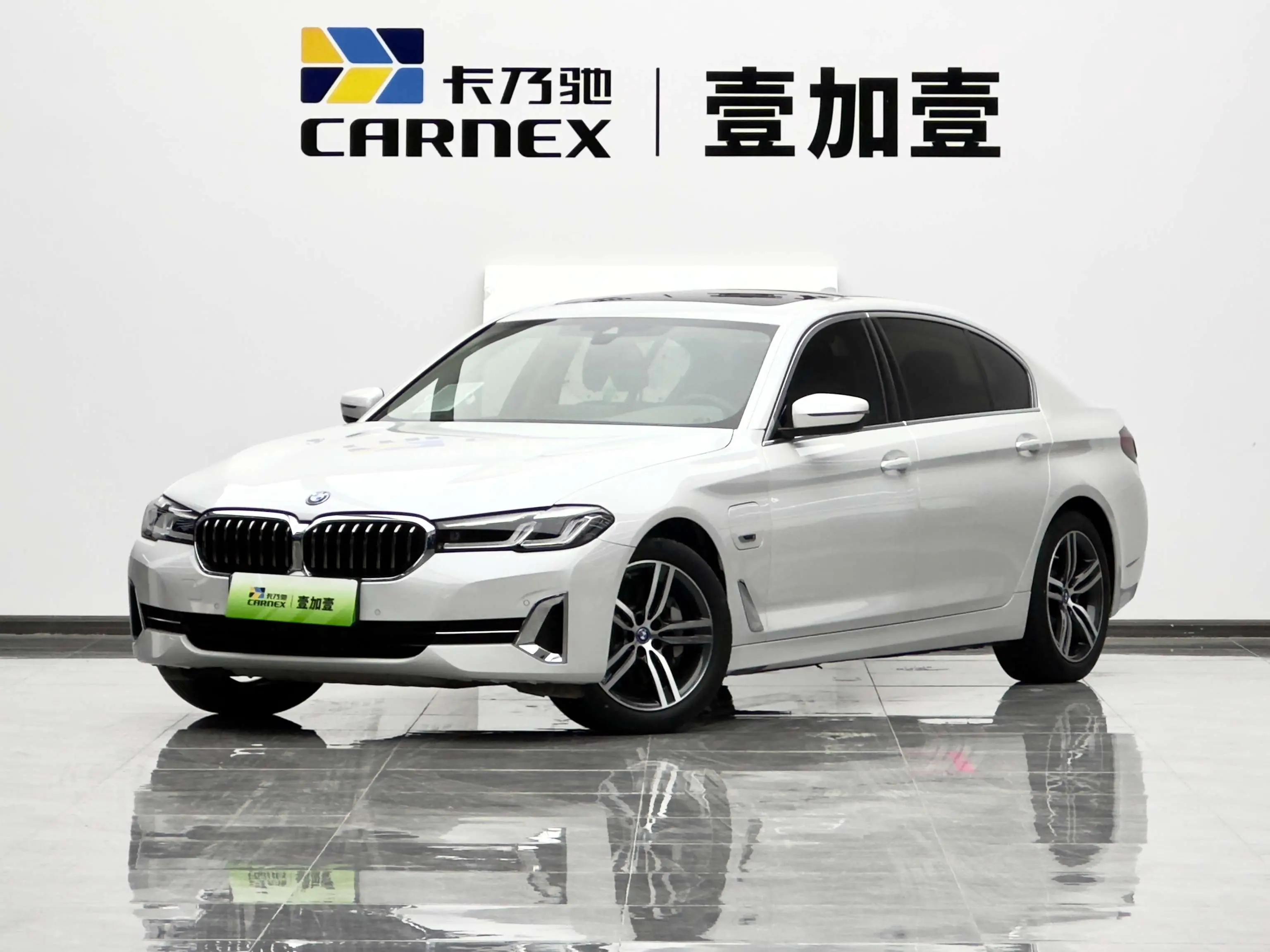 BMW 5 Series PHEV 2022 г. 61245 км.