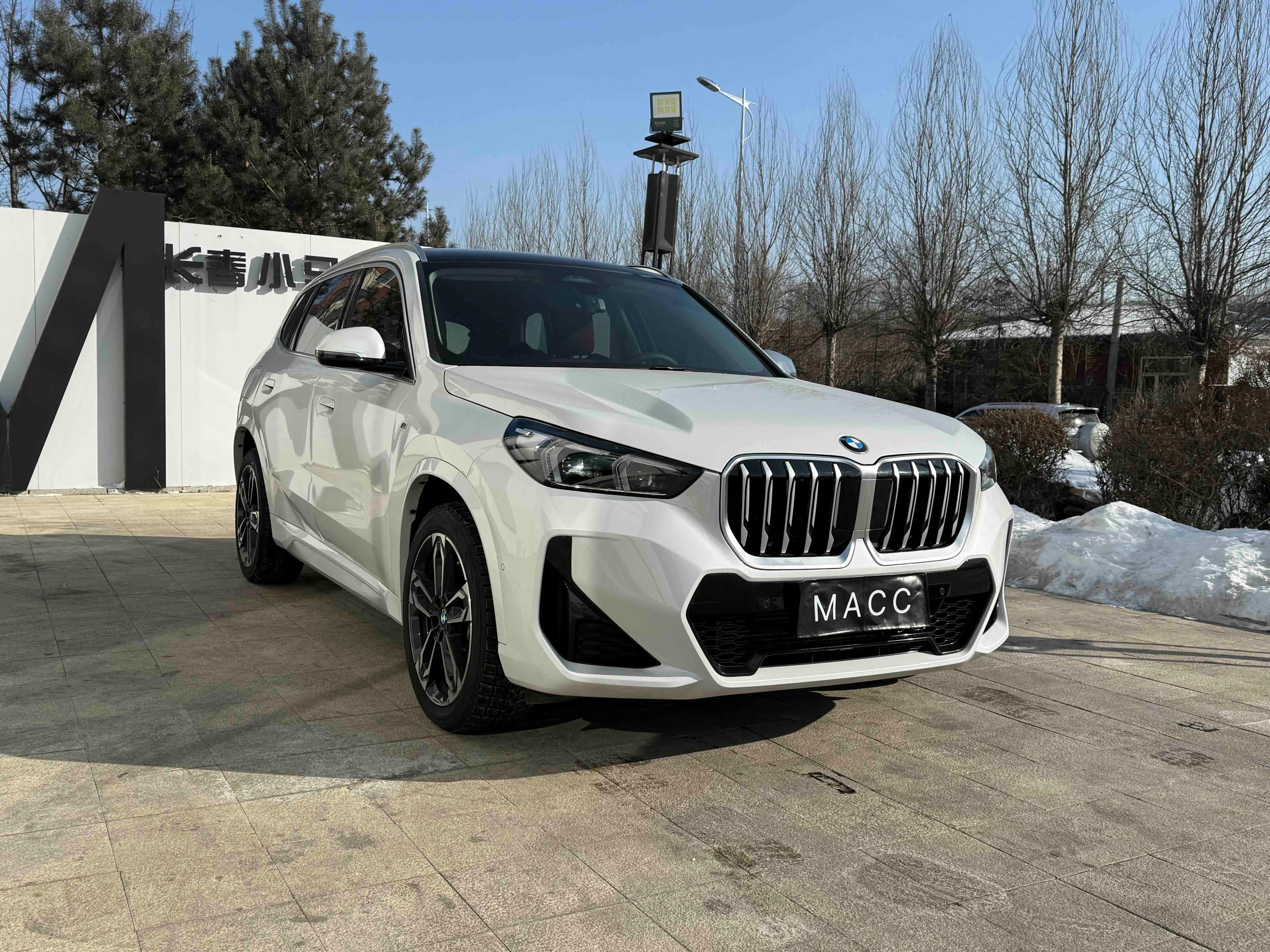 BMW X1 2025 г. 3577 км.