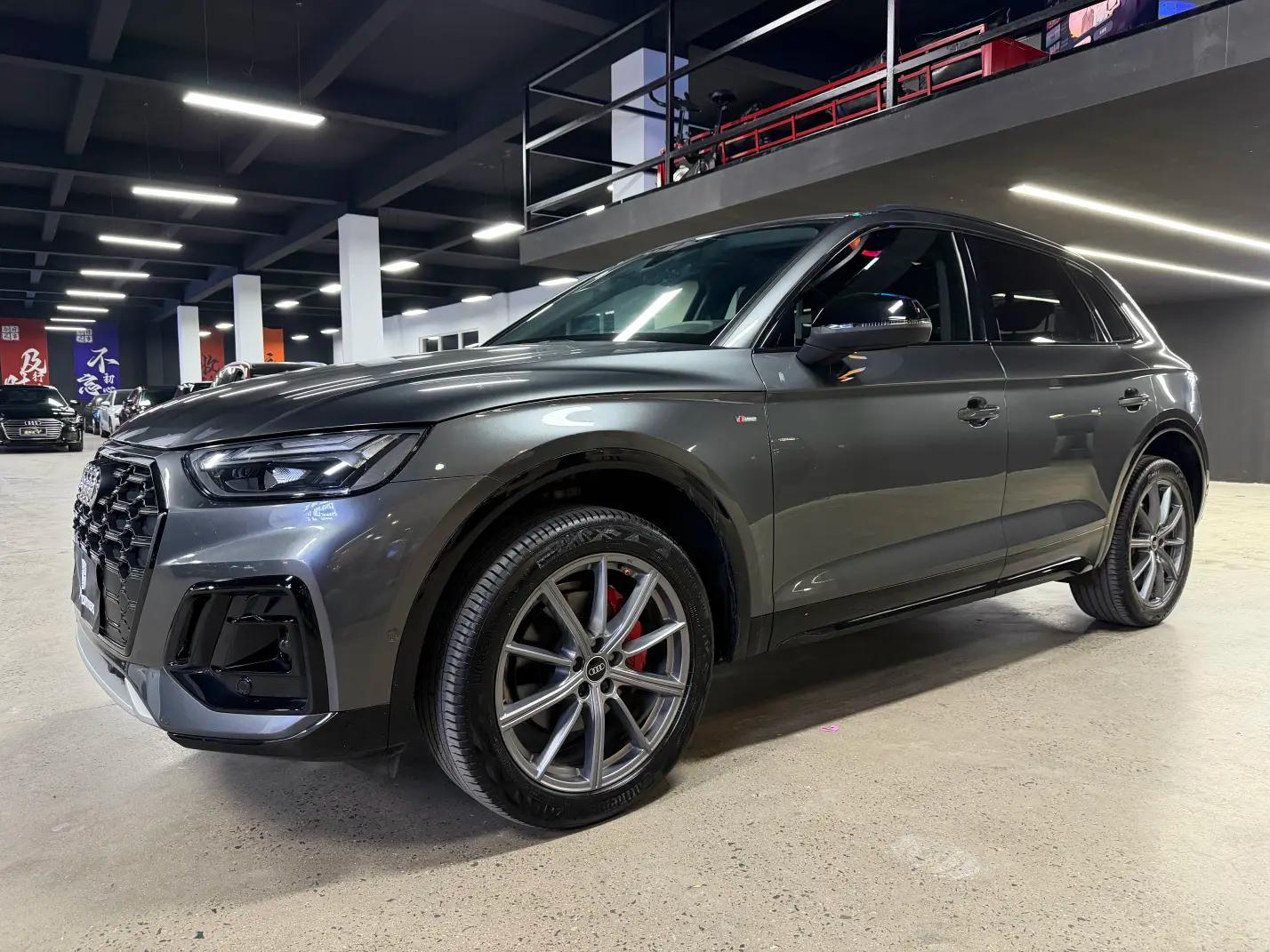 Audi Q5L 2022 г. 73144 км.