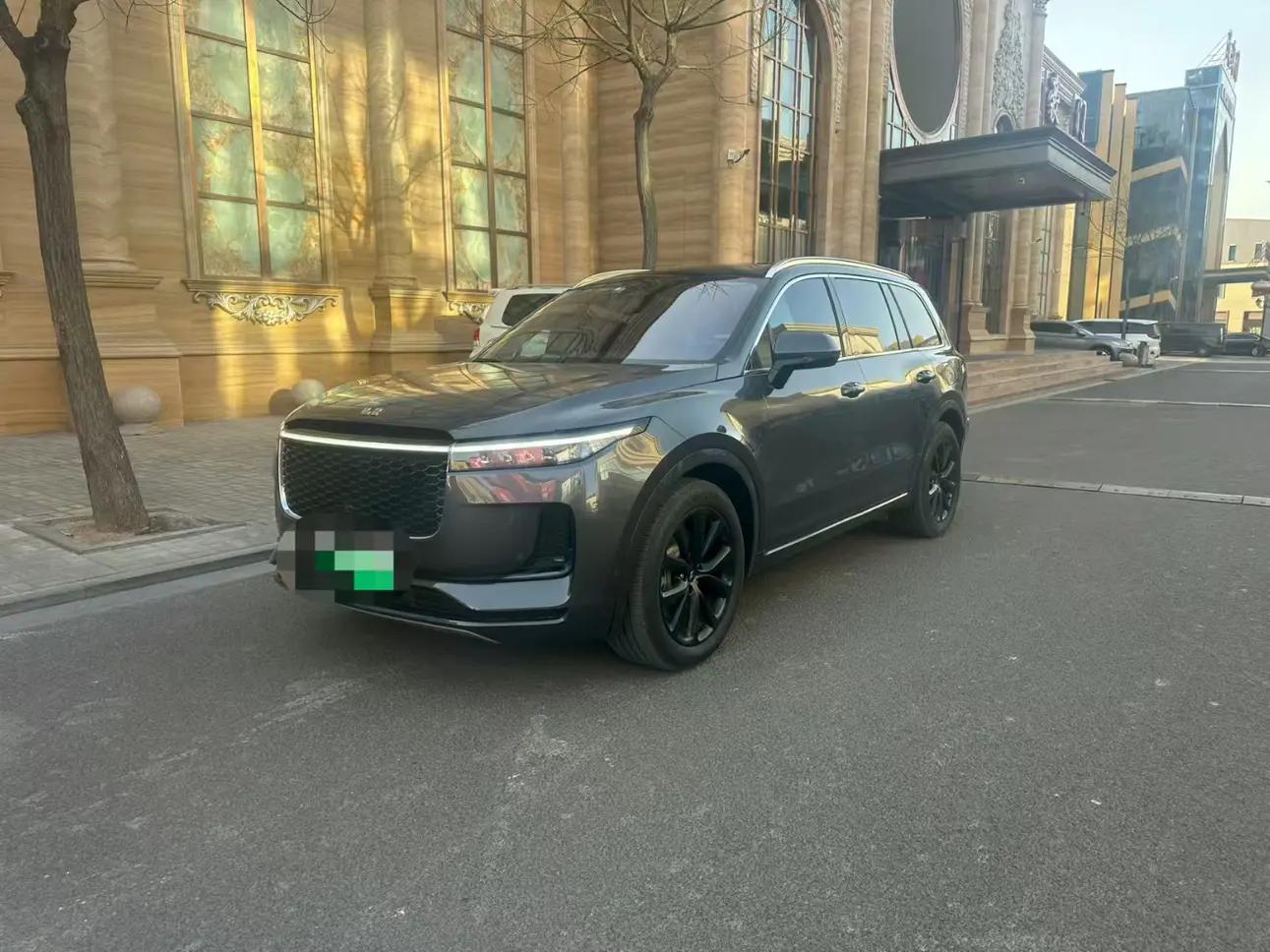 Lixiang ONE 2022 г. 90069 км.