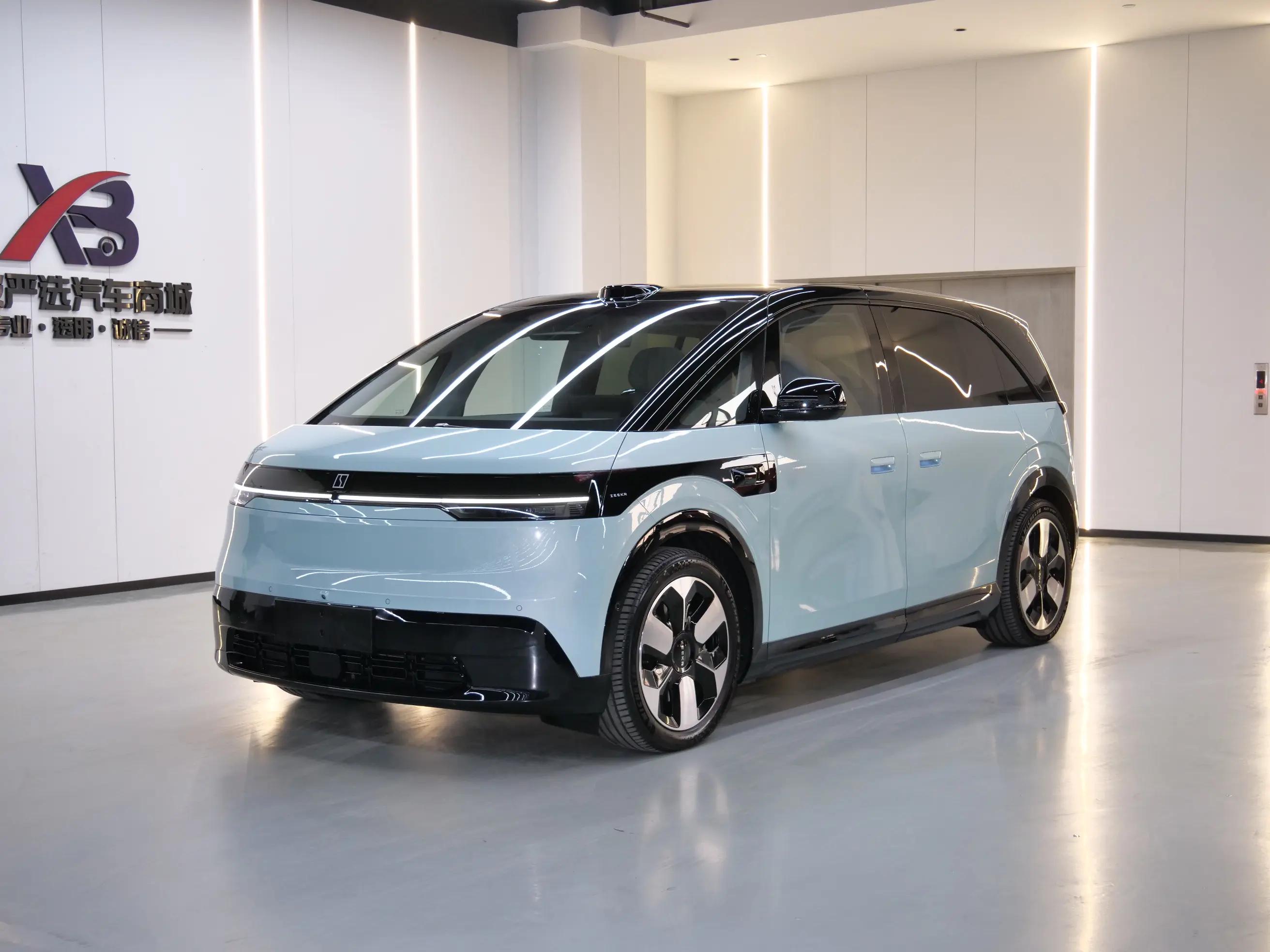 ZEEKR MIX 2024 г. 17847 км.