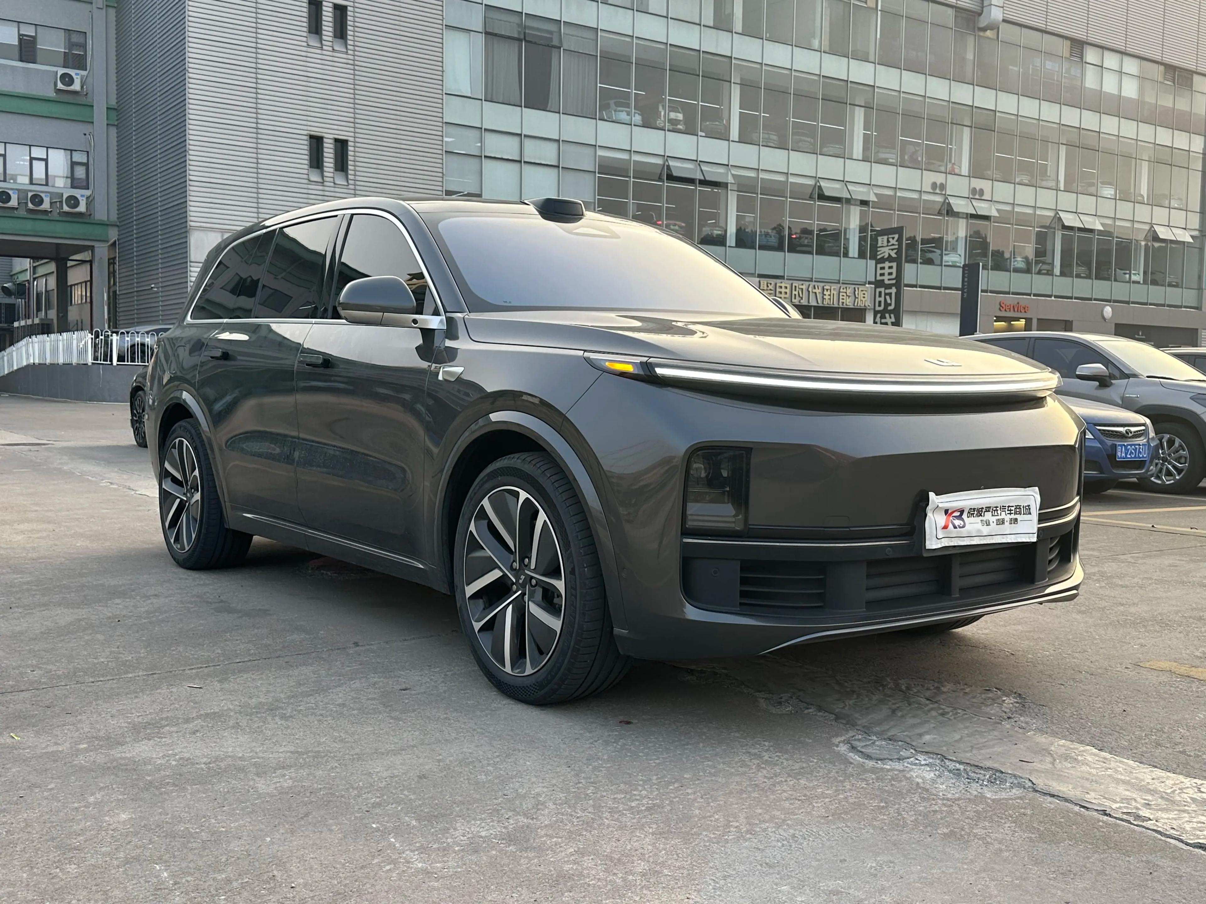 Lixiang L9 2022 г. 87073 км.