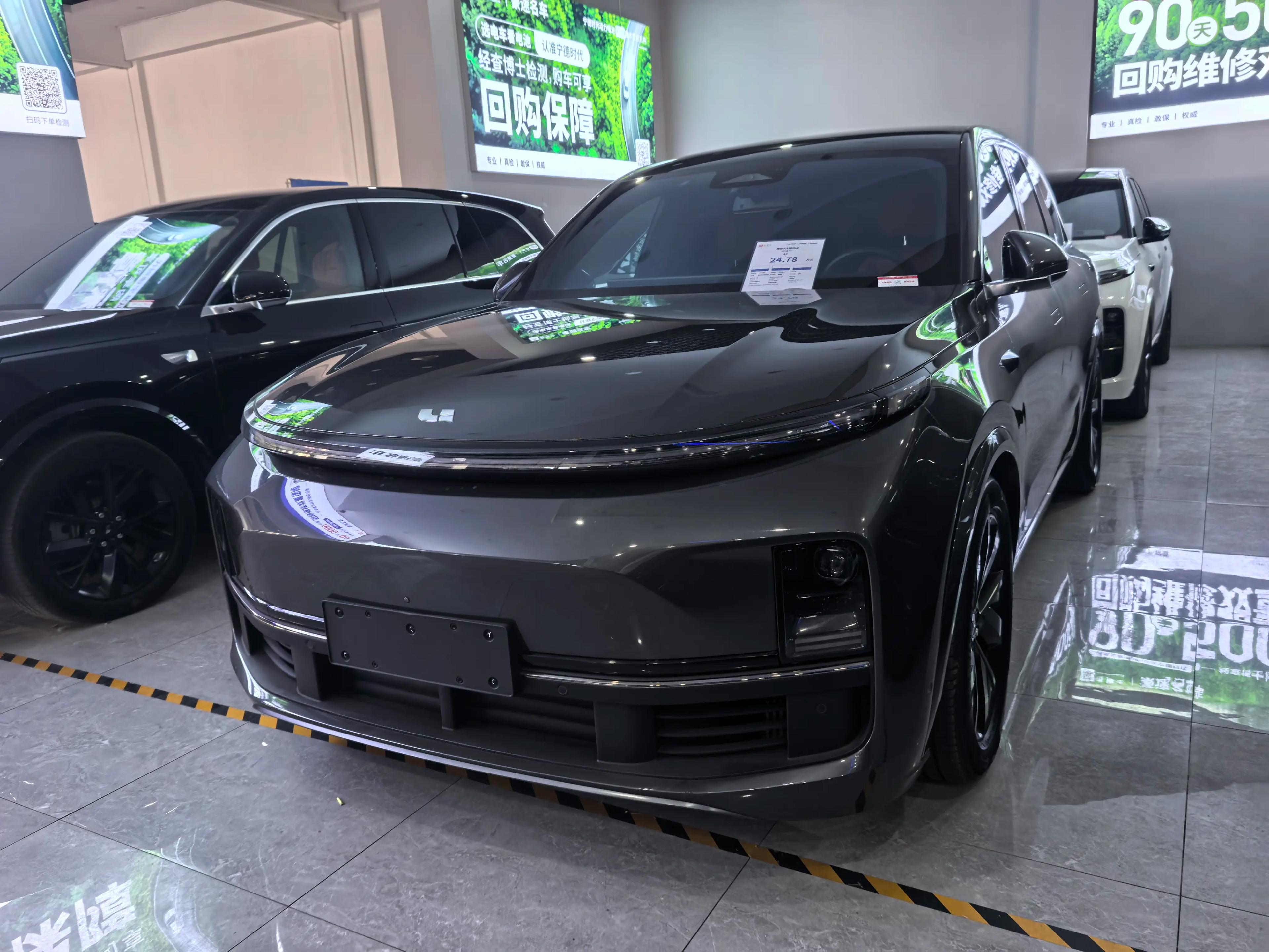 Lixiang L8 2024 г. 42136 км.