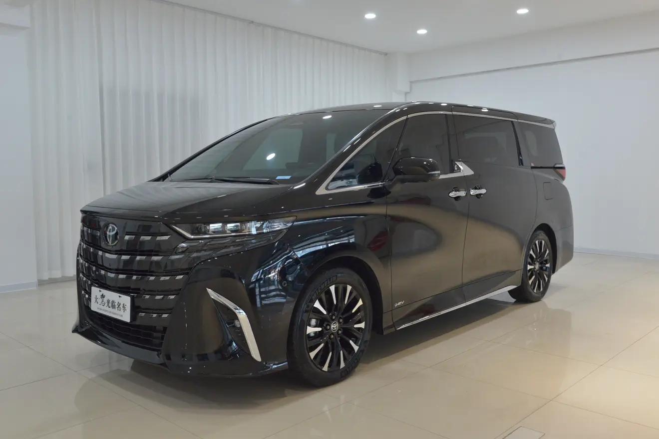 Toyota Alphard 2024 г. 49001 км.