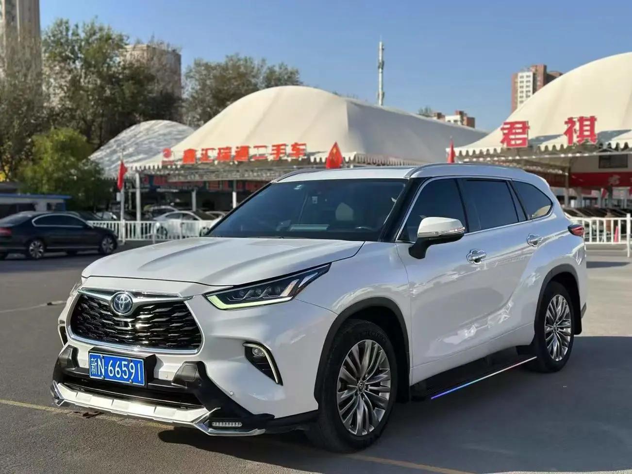 Toyota Highlander 2022 г. 100118 км.
