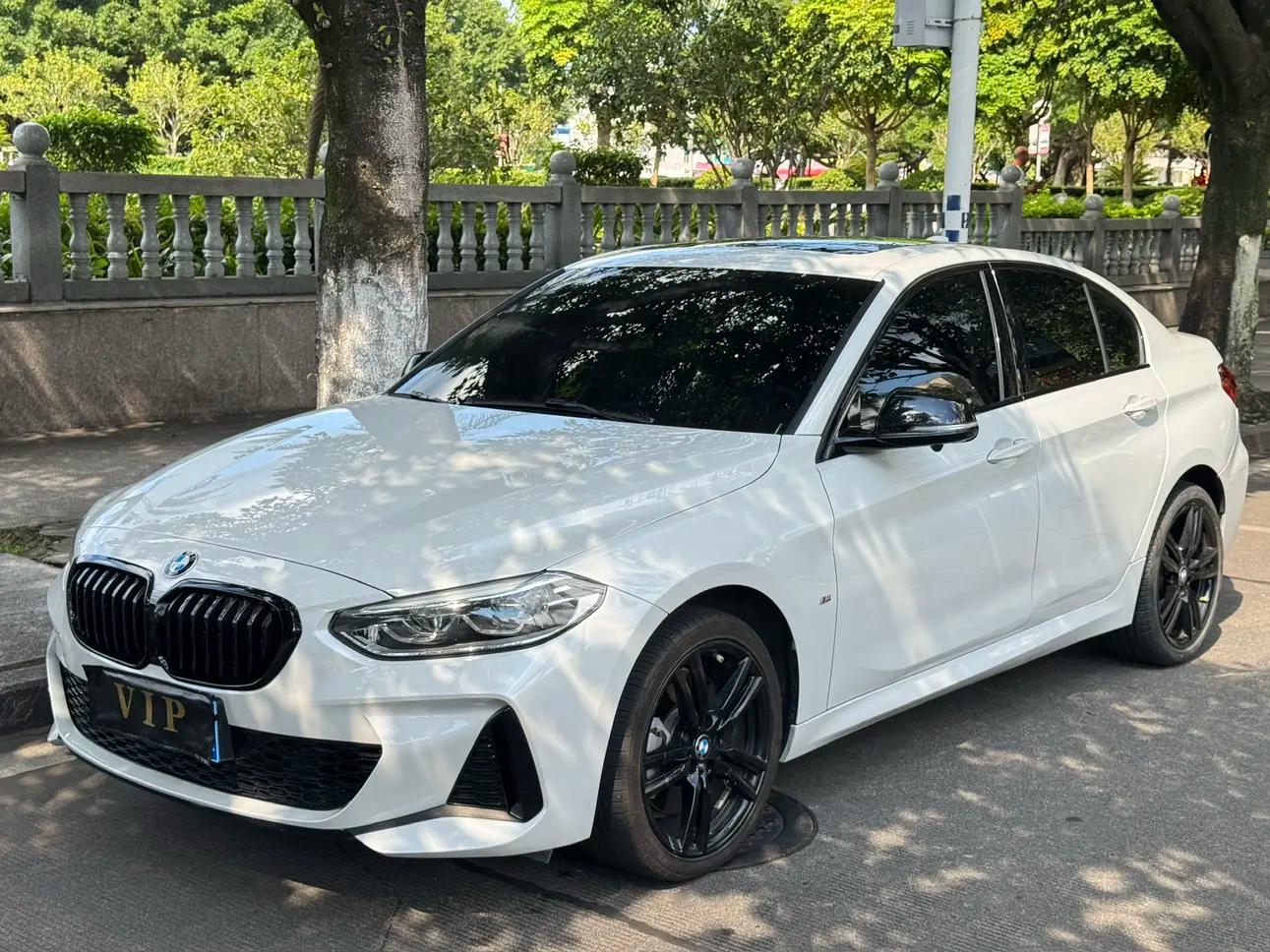 BMW 1 Series 2022 г. 46076 км.