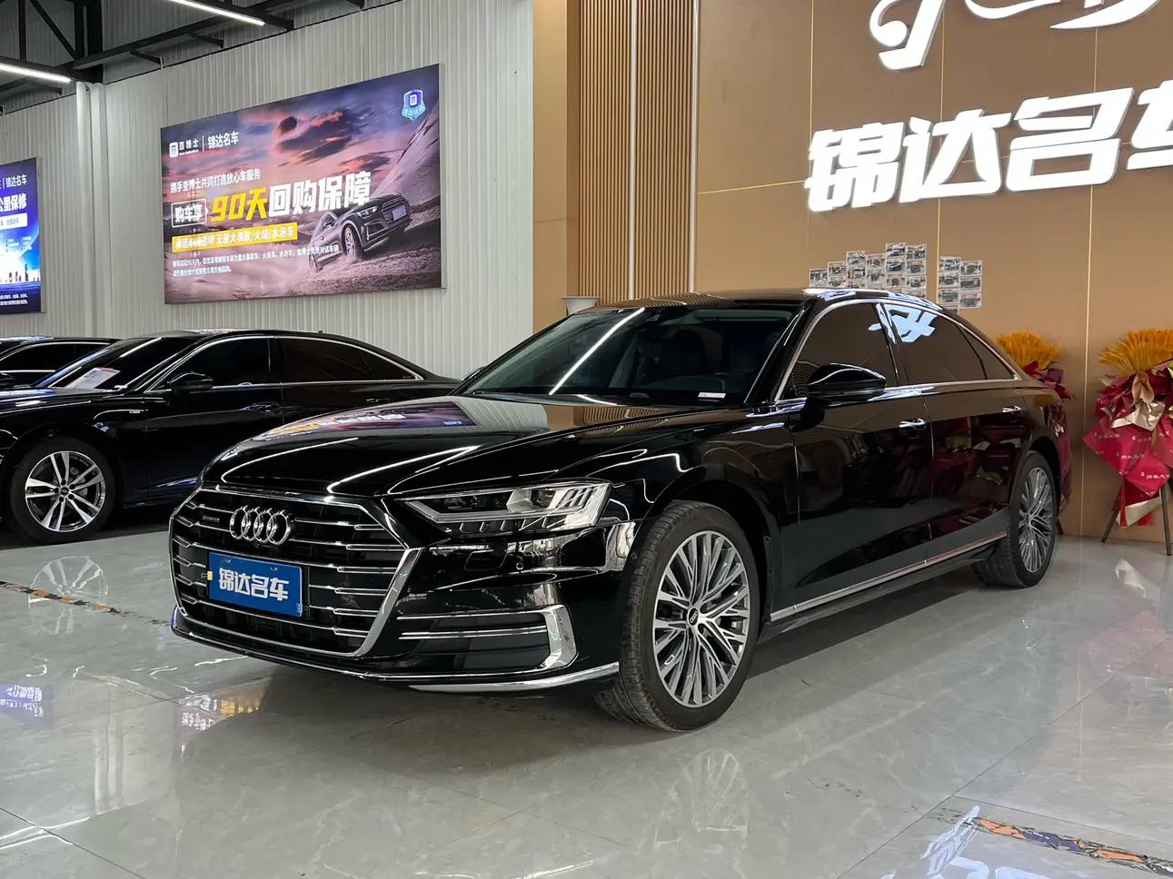 Audi A8 2021 г. 94017 км.
