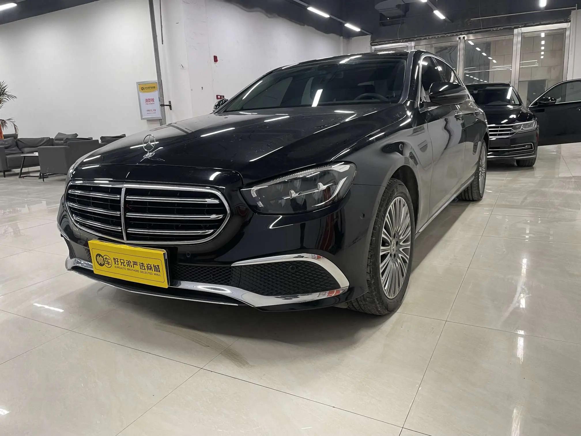 Mercedes-Benz E-Class 2022 г. 18077 км.