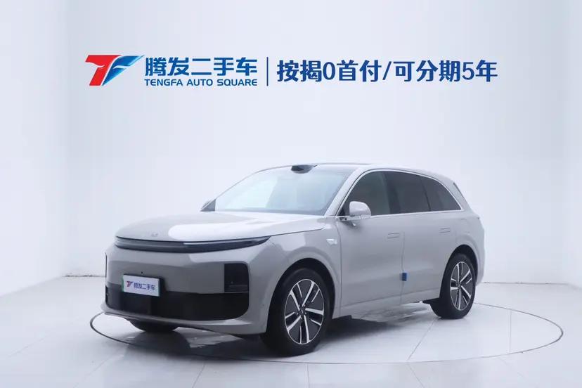 Lixiang L6 2025 г. 10597 км.