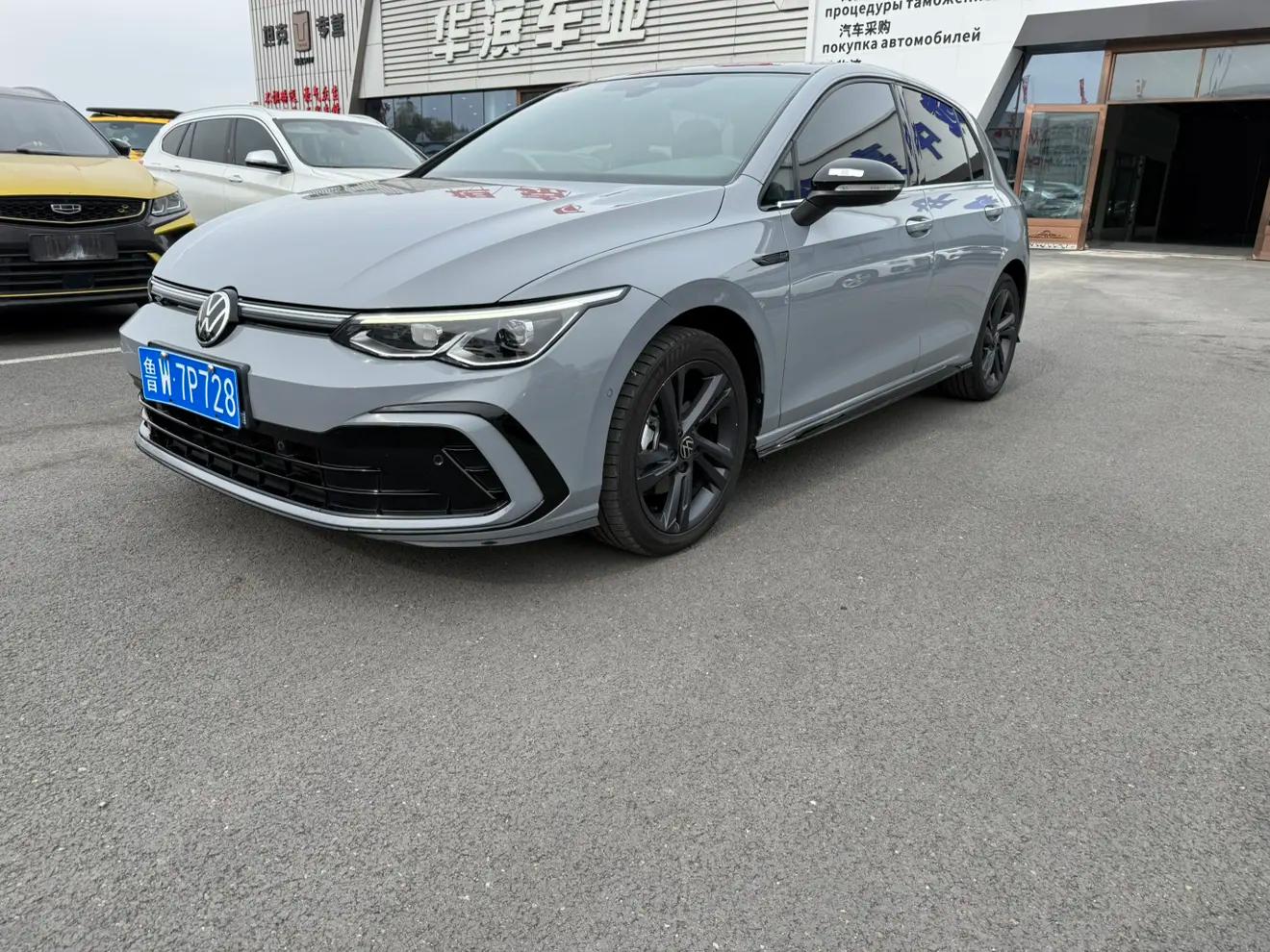 Volkswagen Golf 2022 г. 54118 км.