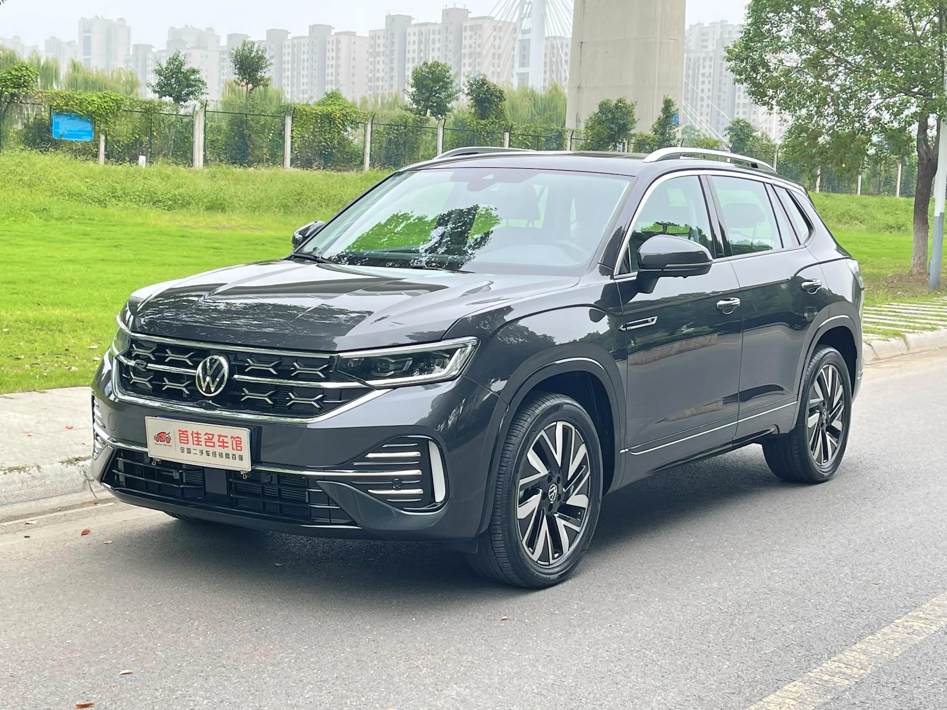 Volkswagen Tayron 2023 г. 3282 км.