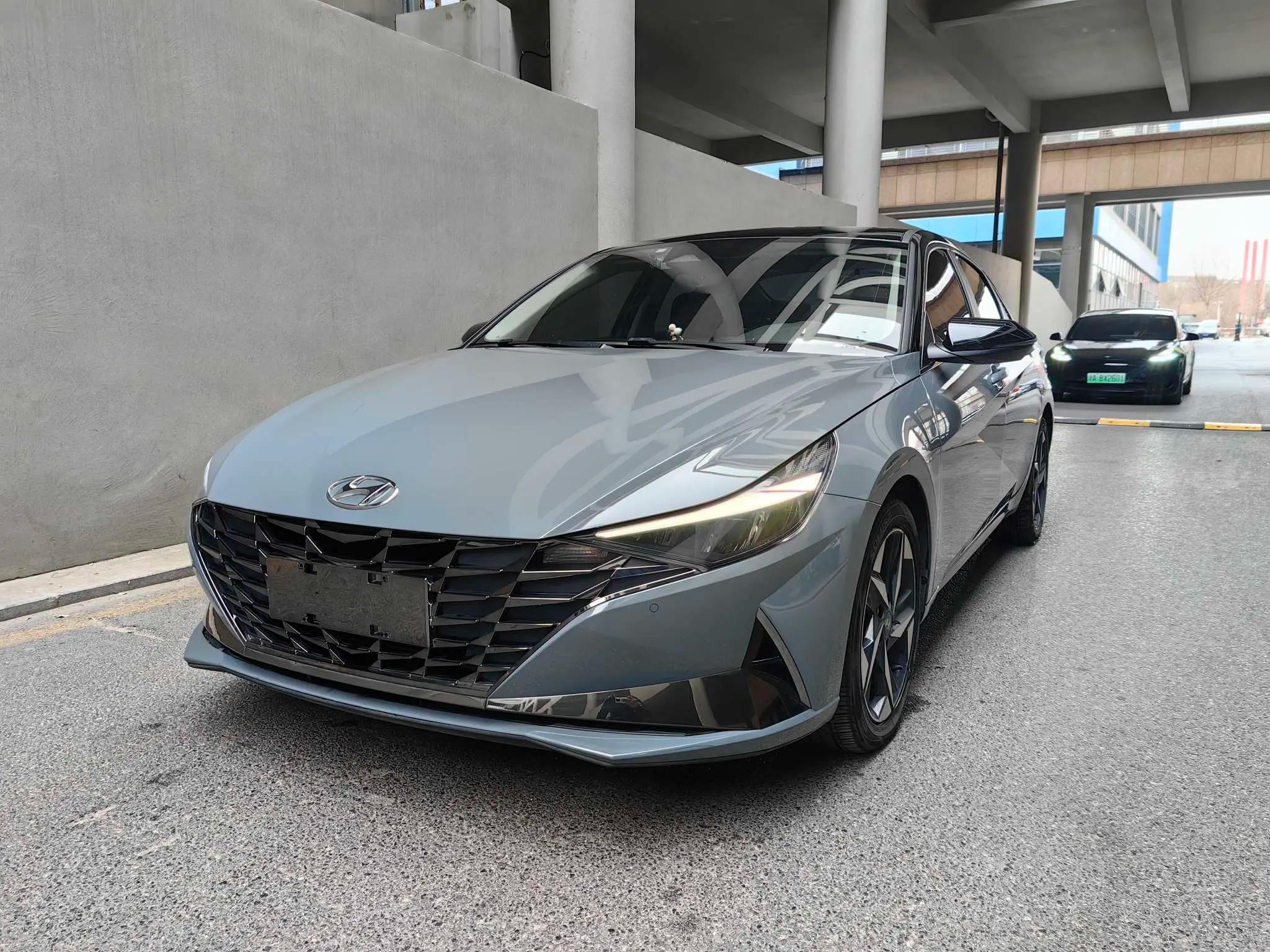 Hyundai Elantra 2023 г. 21059 км.