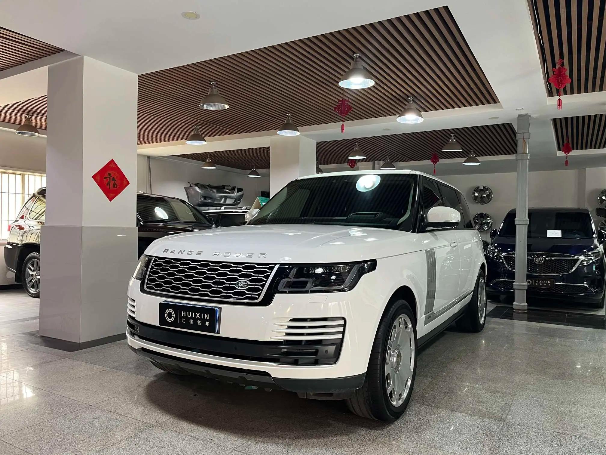 Land Rover Range rover 2021 г. 150128 км.