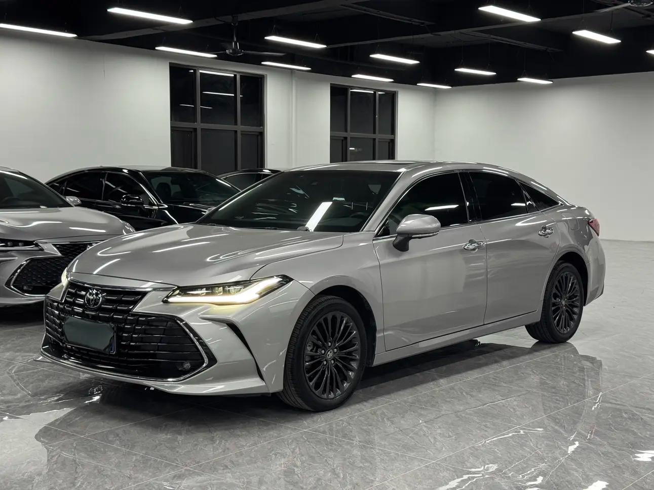 Toyota Avalon 2022 г. 39106 км.