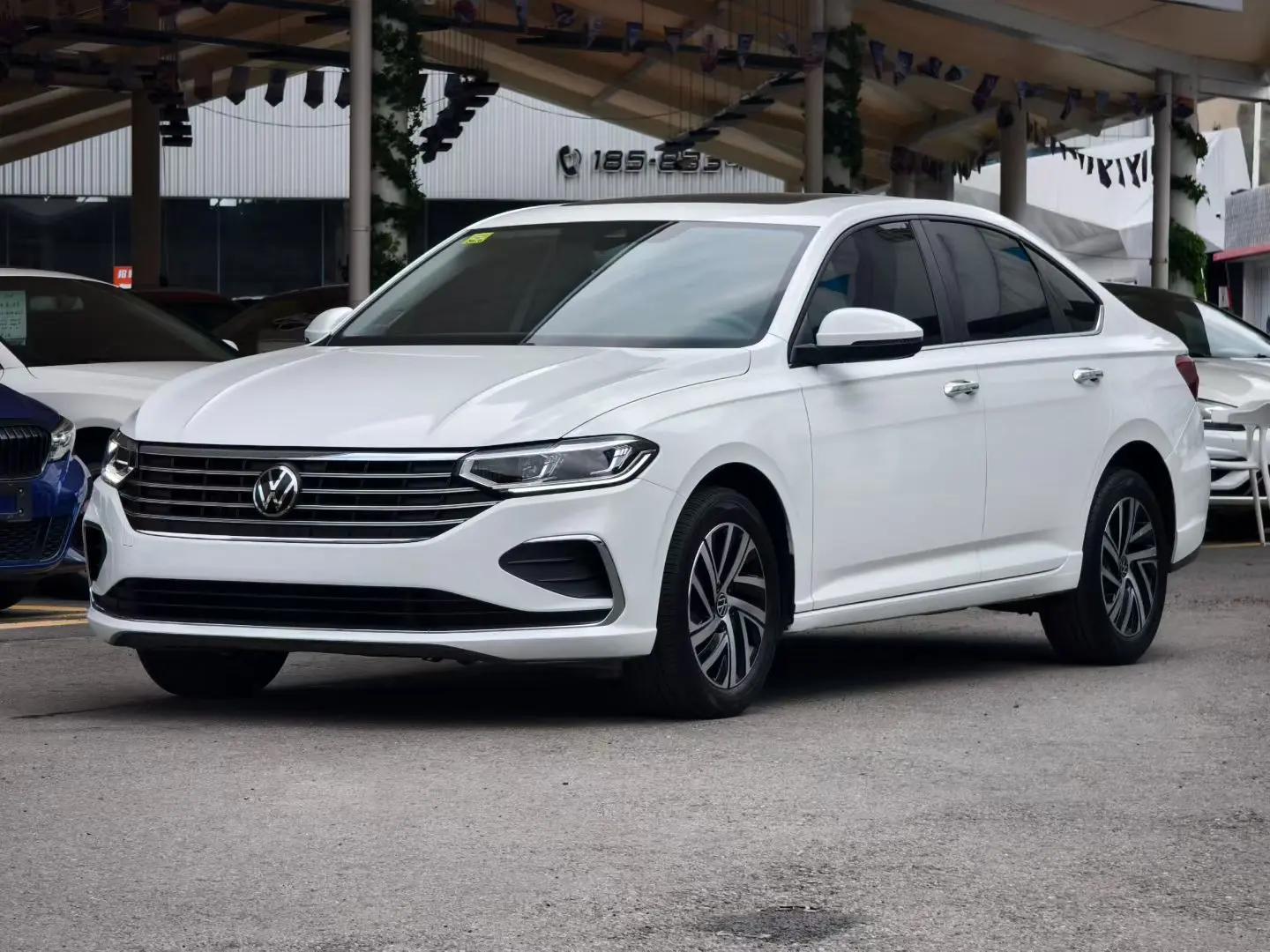 Volkswagen Lavida 2024 г. 18036 км.
