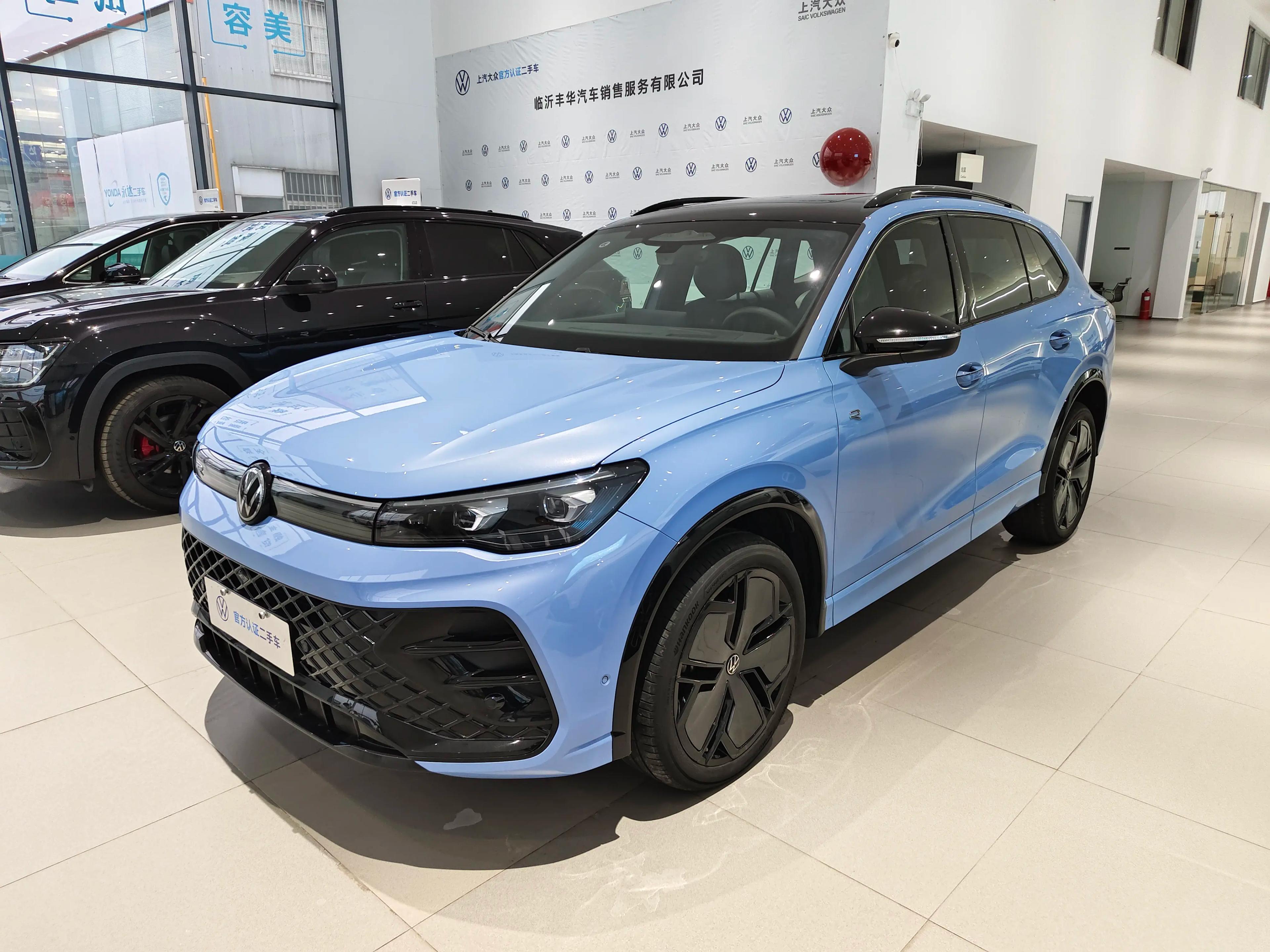 Volkswagen Tiguan L 2024 г. 3902 км.