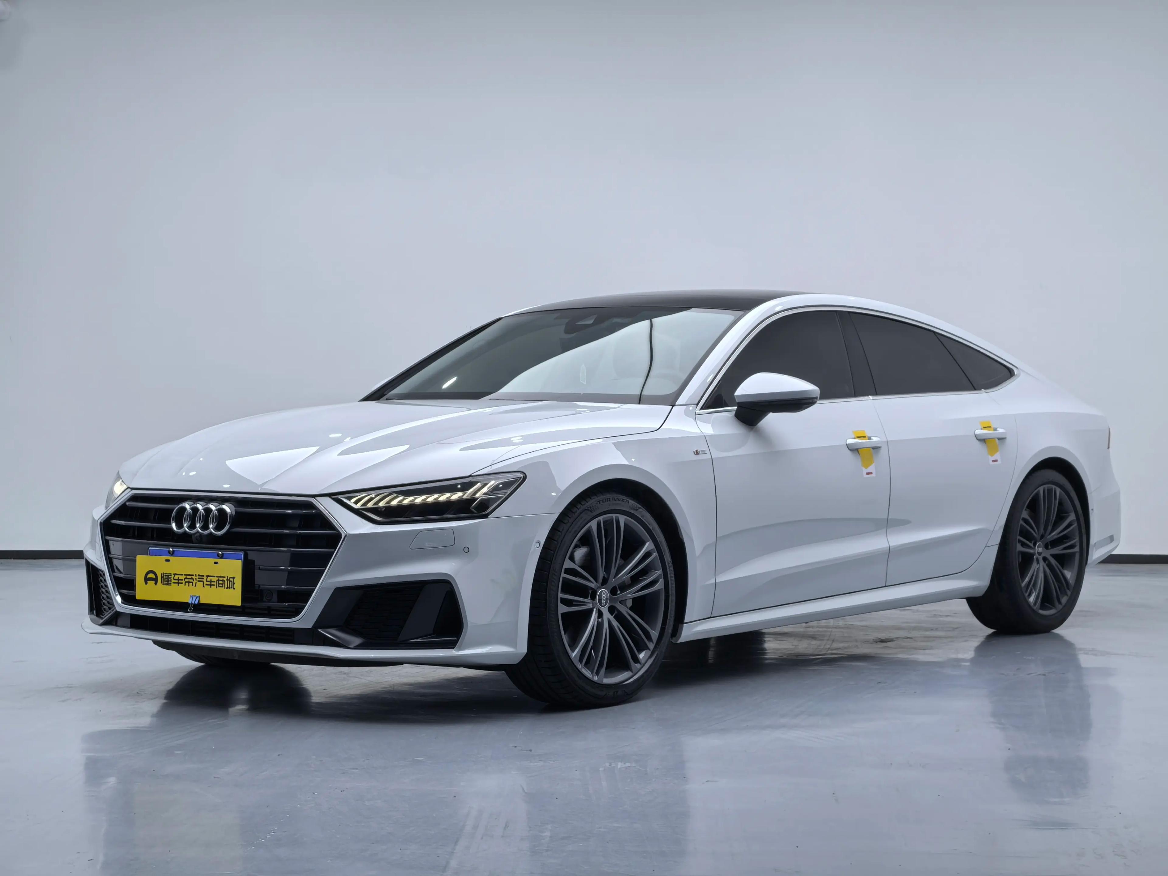 Audi A7 2024 г. 33206 км.