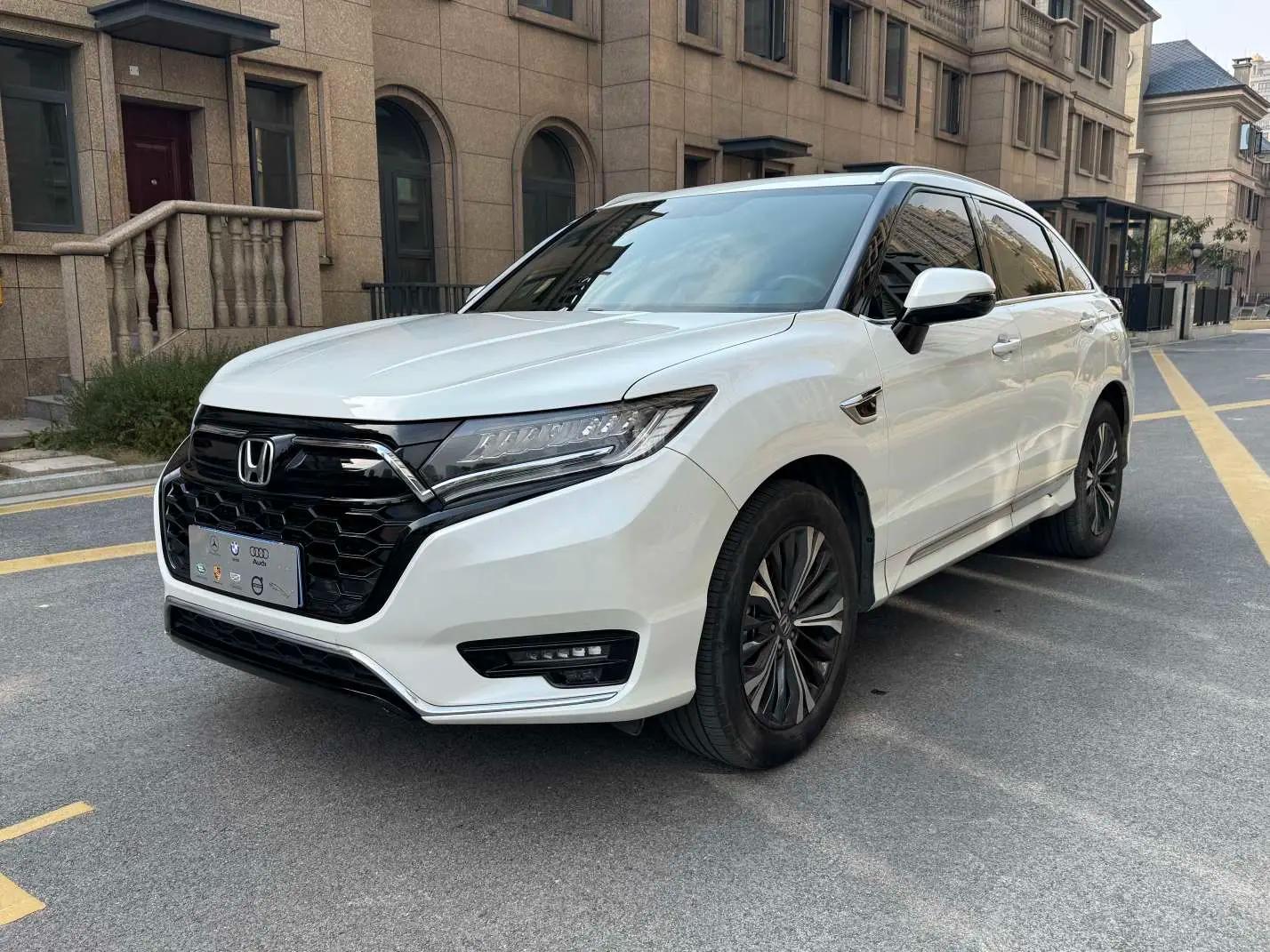 Honda UR-V 2023 г. 35008 км.