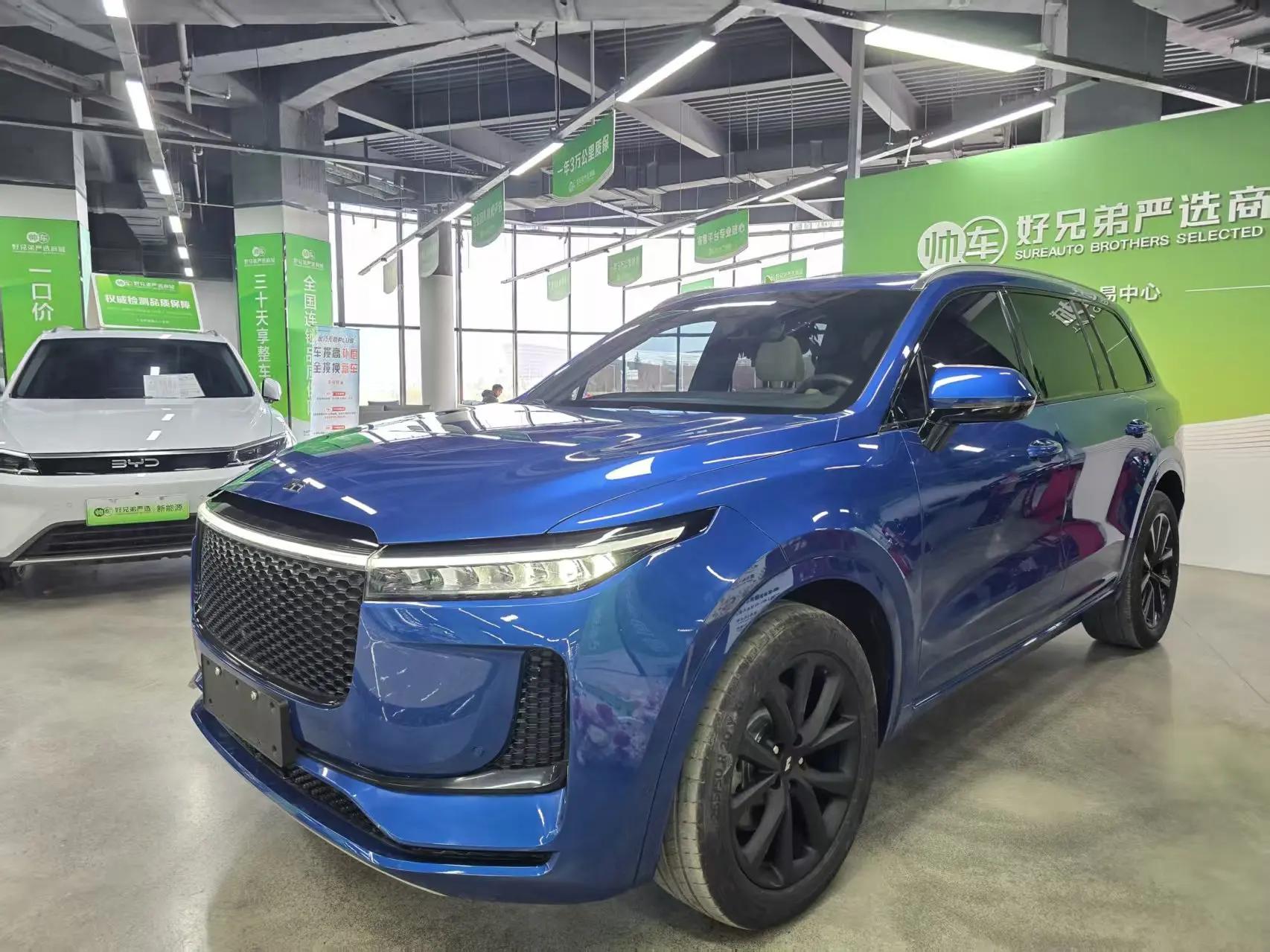 Lixiang ONE 2021 г. 48247 км.