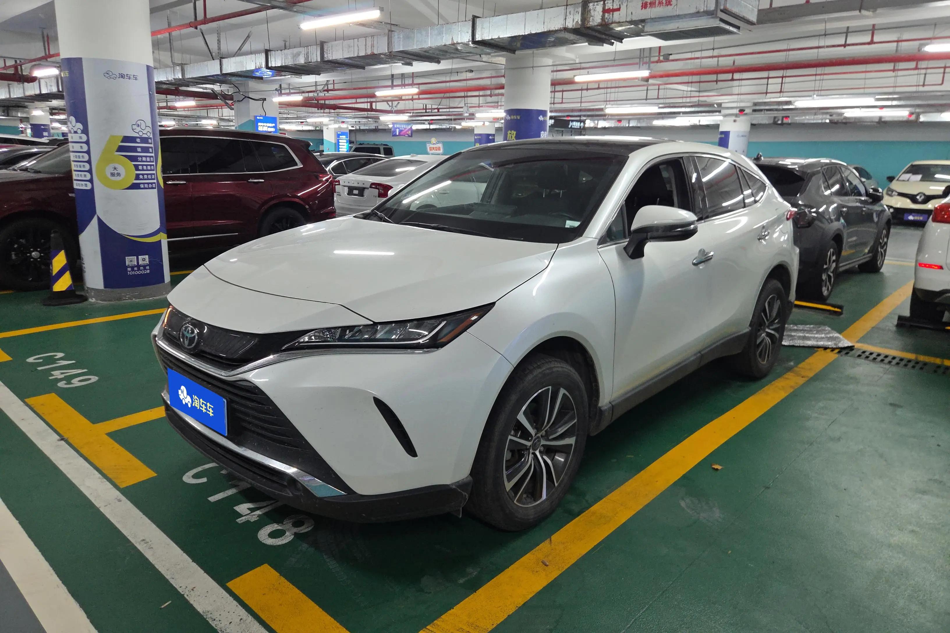 Toyota Harrier 2022 г.