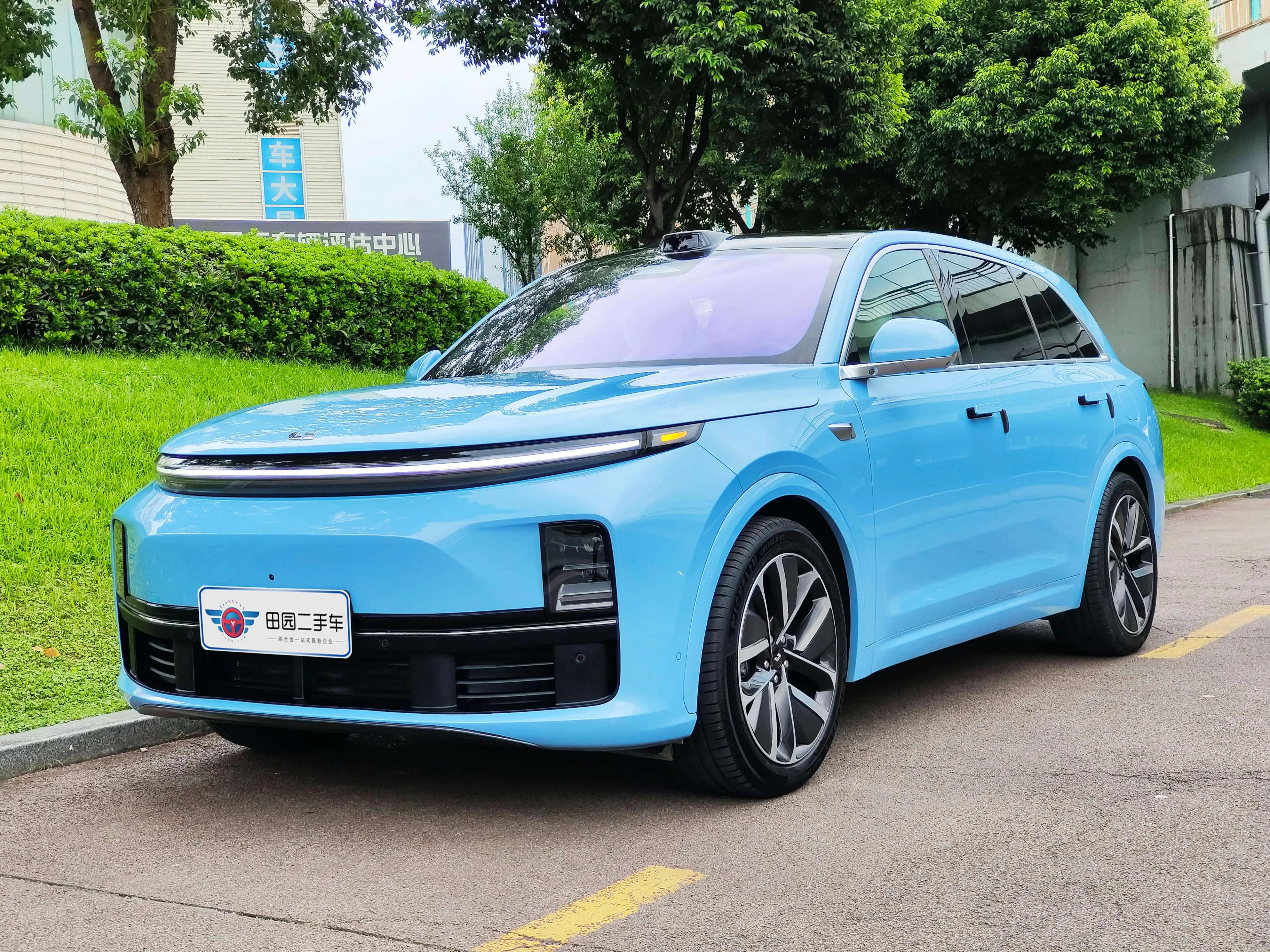 Lixiang L7 2024 г. 17076 км.