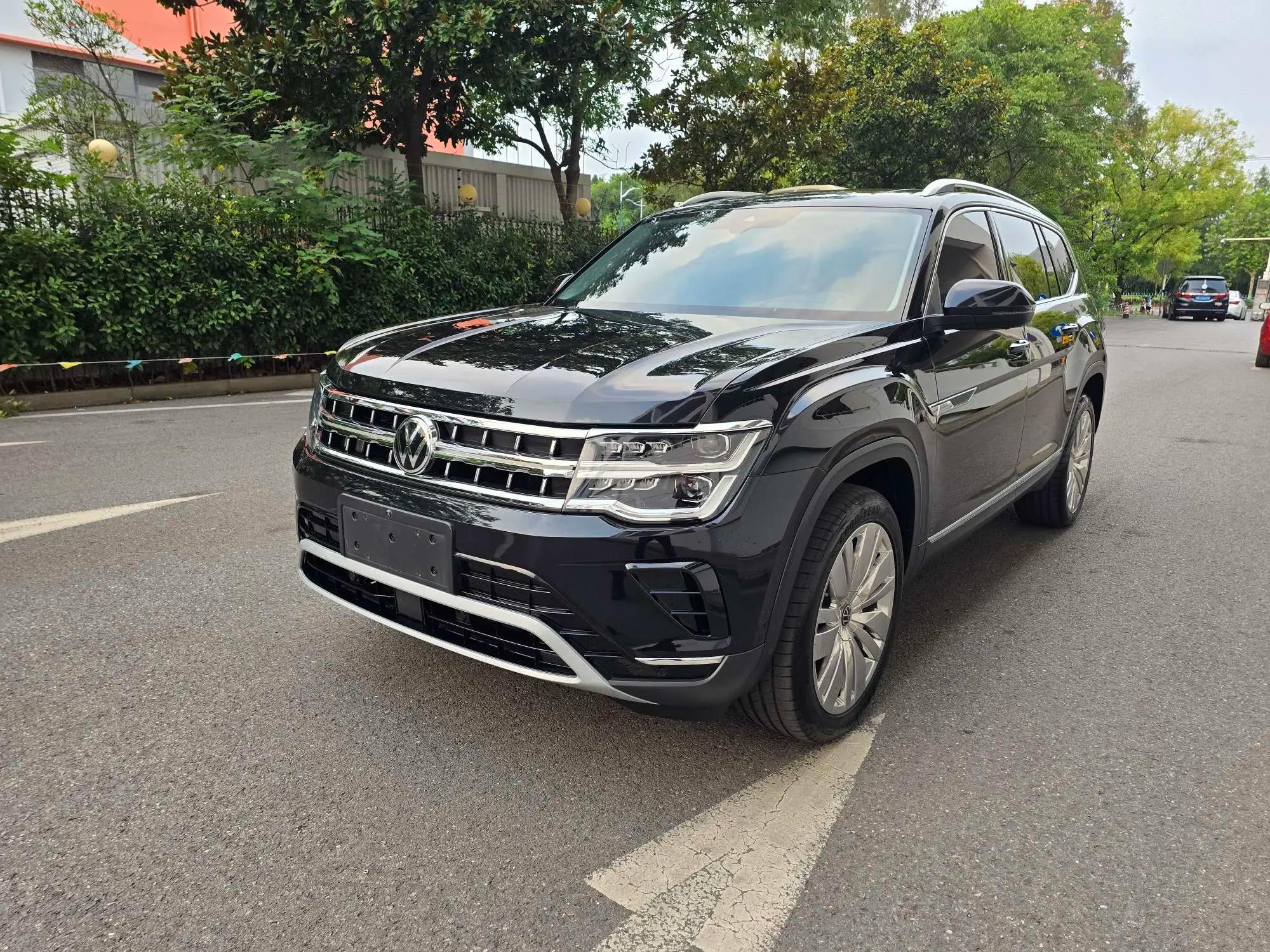Volkswagen Teramont 2024 г. 738 км.