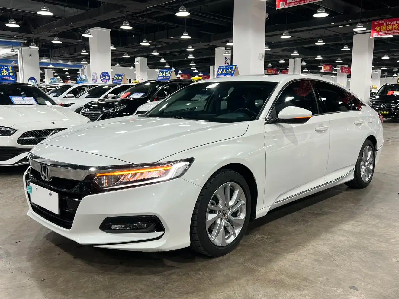 Honda Accord 2021 г. 60000 км.