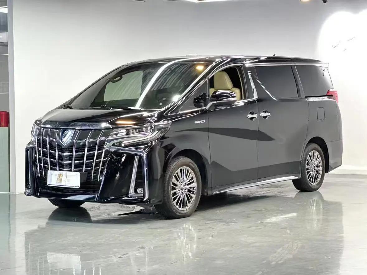 Toyota Alphard 2022 г. 90138 км.