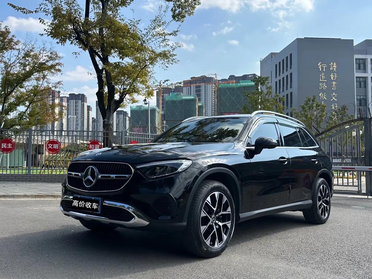 Mercedes-Benz GLC 2023 г. 62000 км.